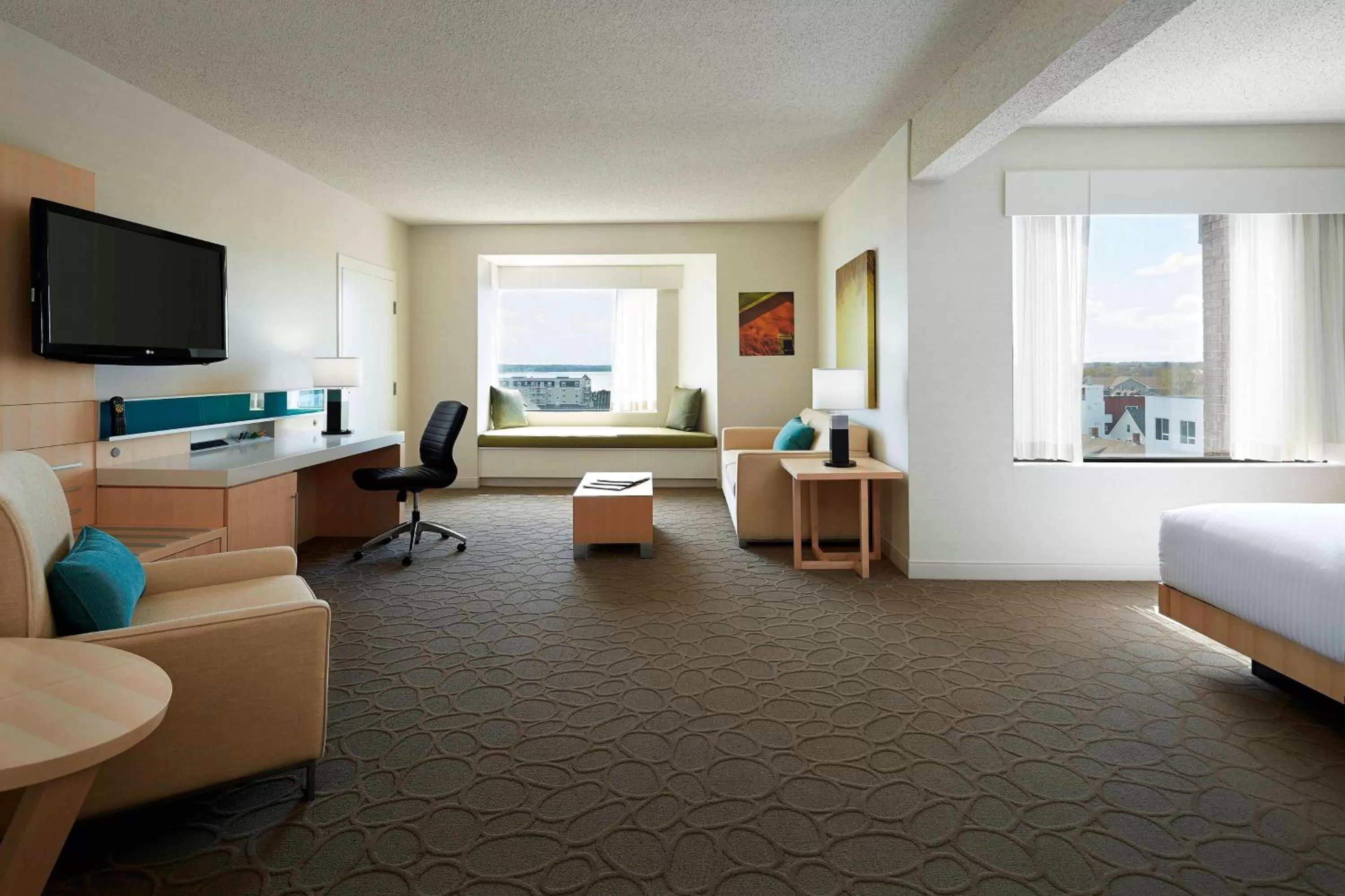 Photo of the whole room, Bed in Delta Hotels by Marriott Prince Edward