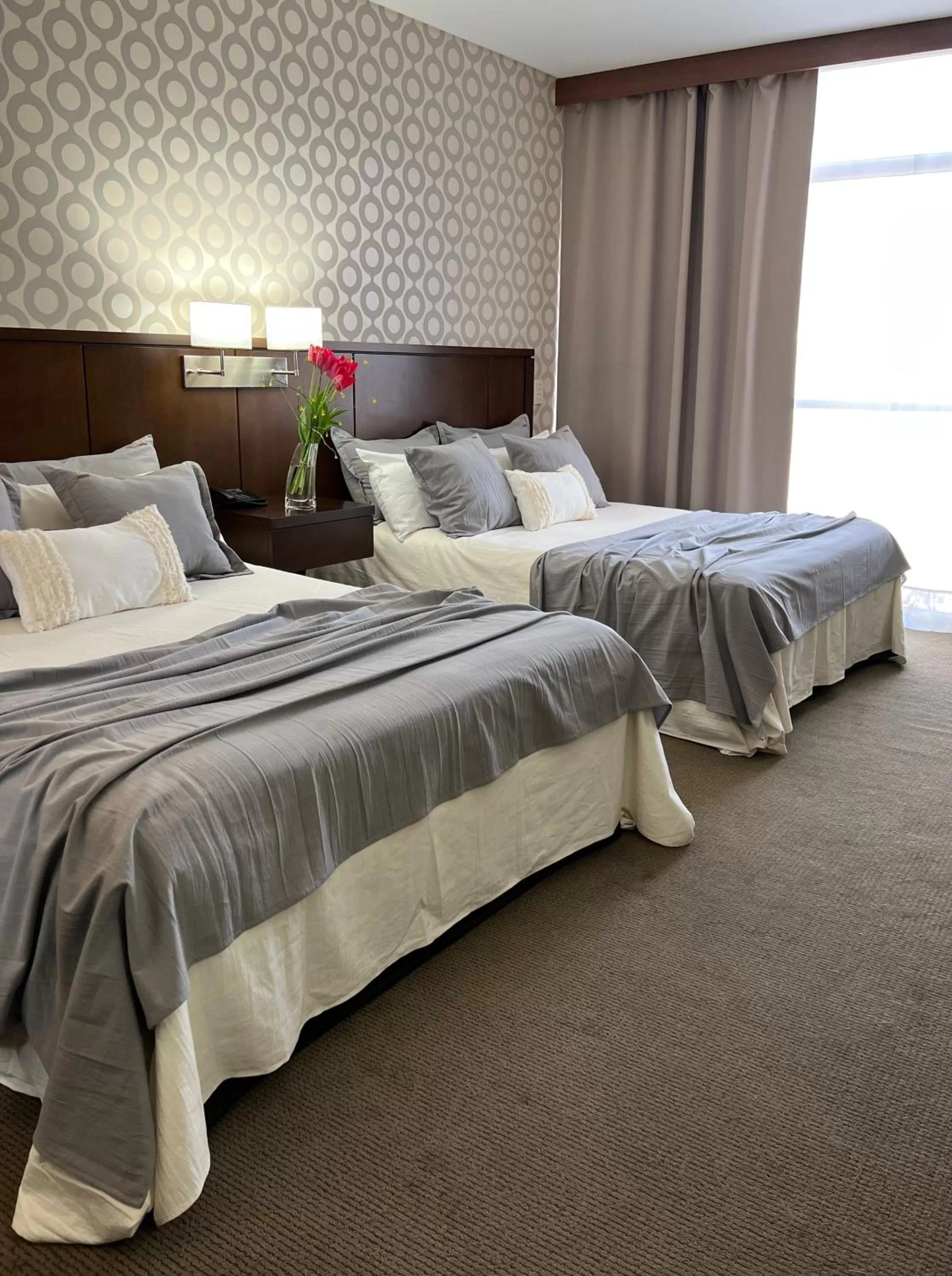 Standard Twin Room in ian Hotel