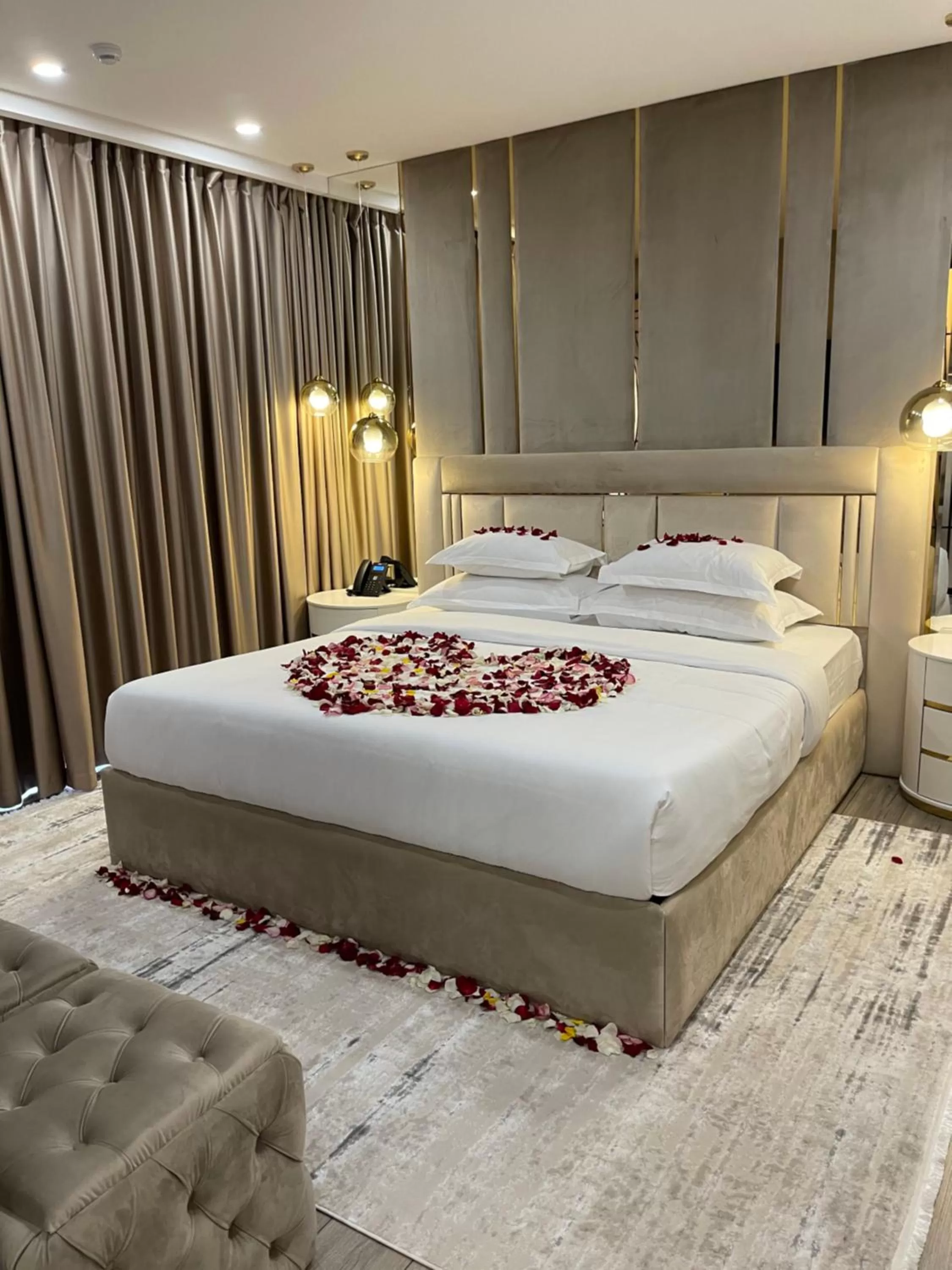 Bed in OSCAR BOUTIQUE HOTEL
