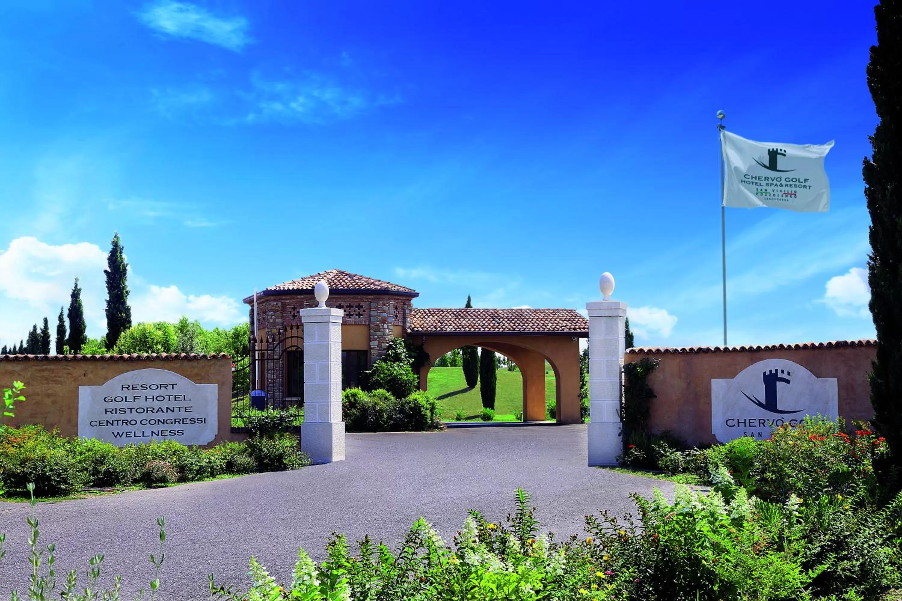 Property building in Garda Apartments San Vigilio Golf