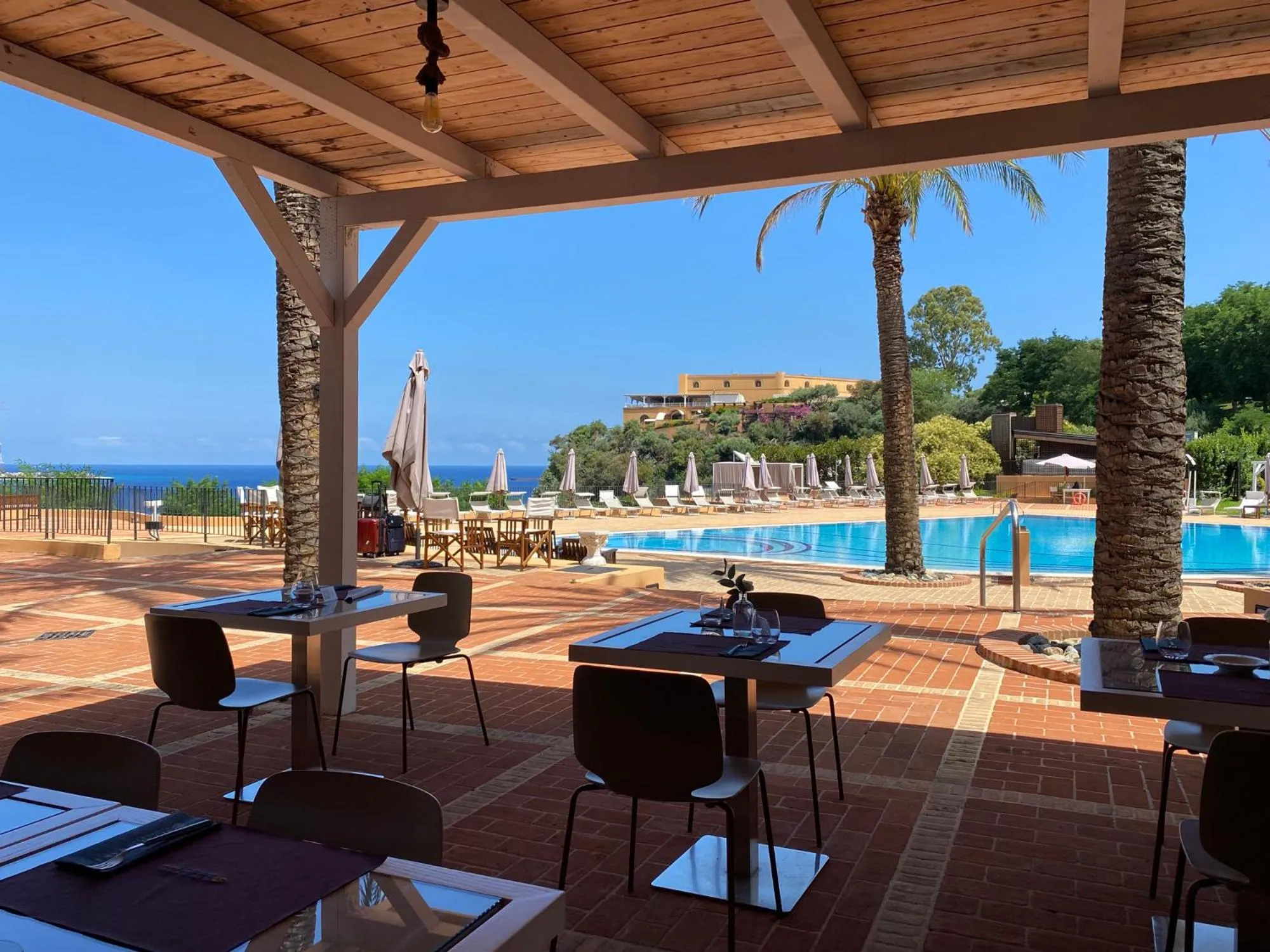 Patio in Altafiumara Resort & Spa