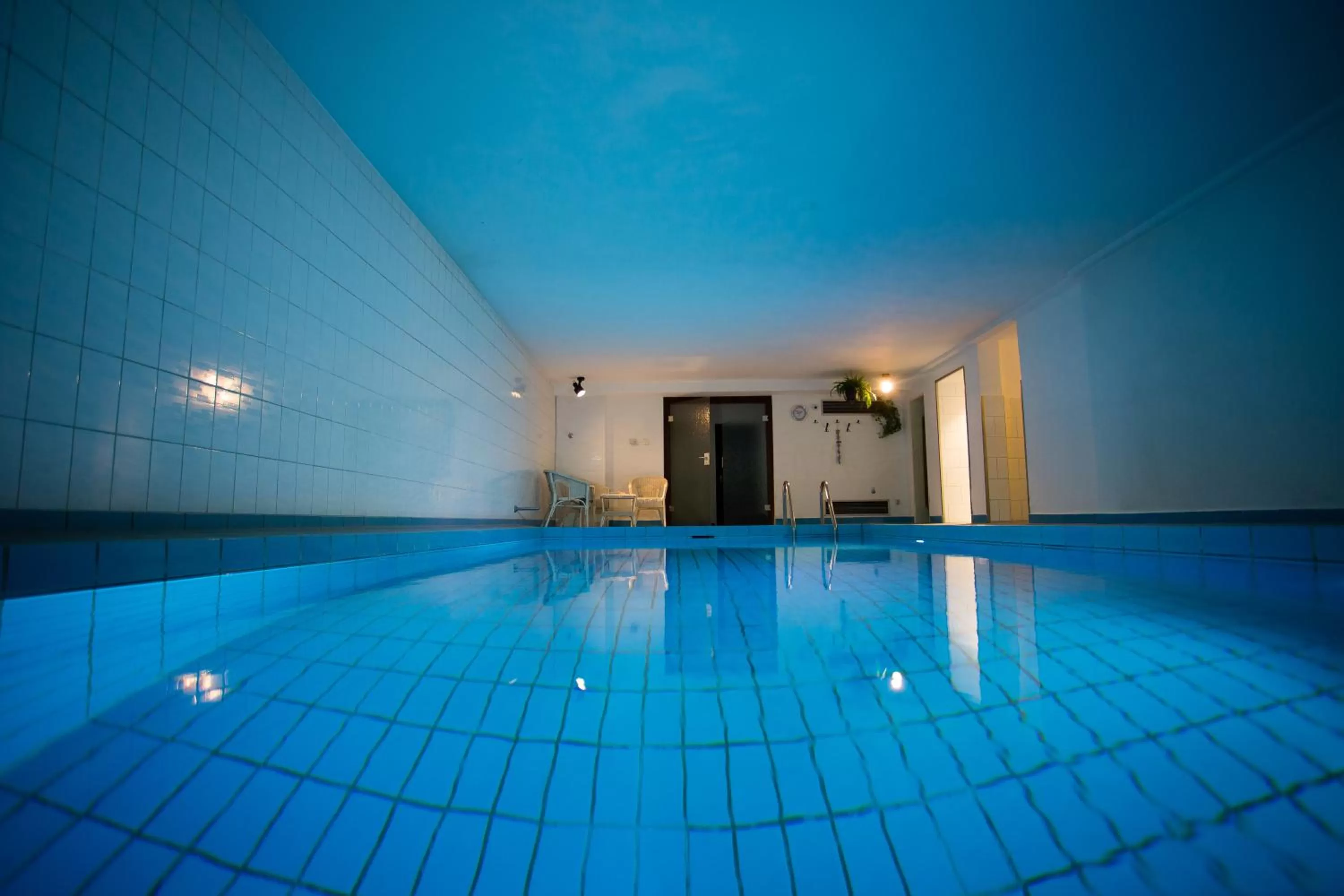 Swimming pool in Hotel Am Sportpark