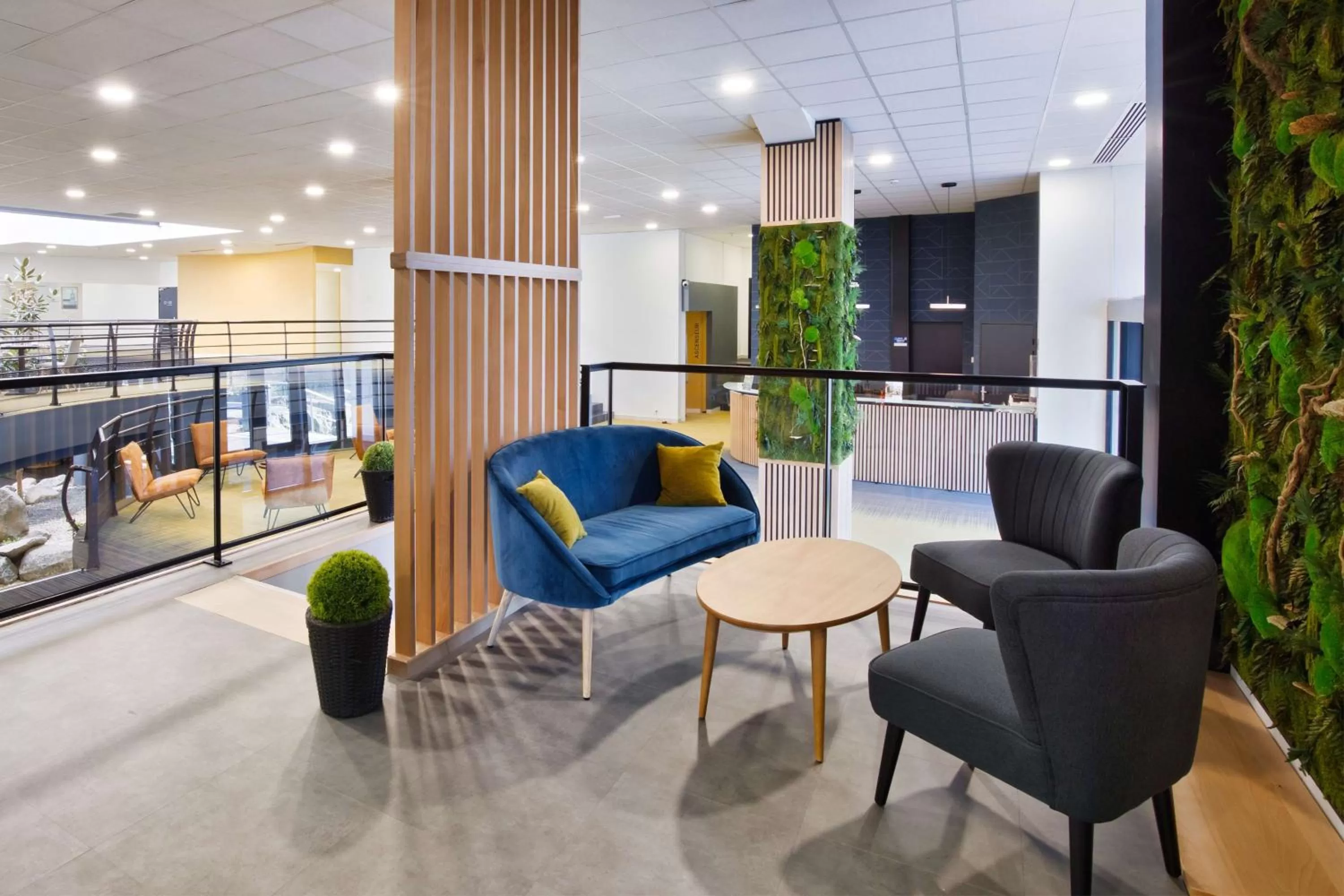 Restaurant/places to eat in Sure Hotel by Best Western Nantes Beaujoire