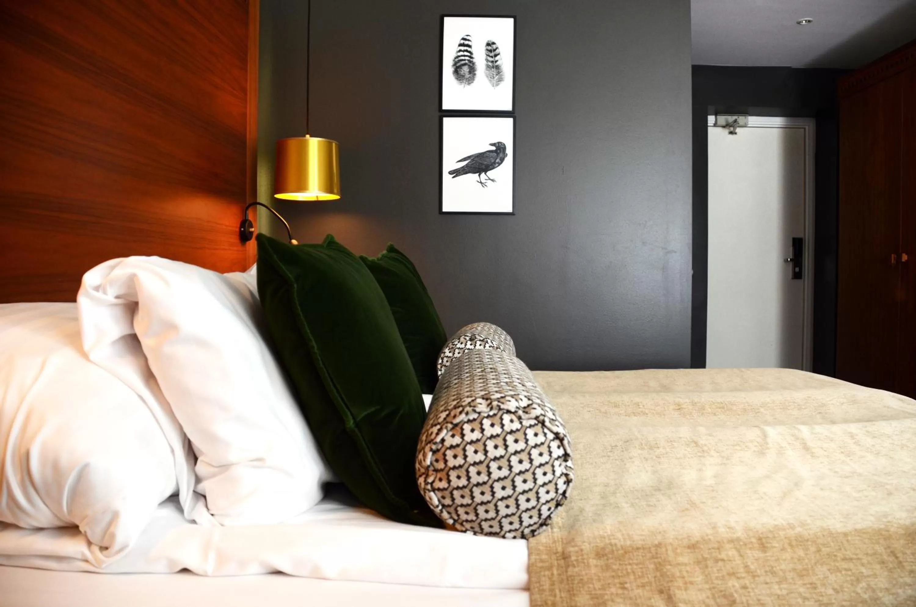 Bed in Home Hotel Temperance