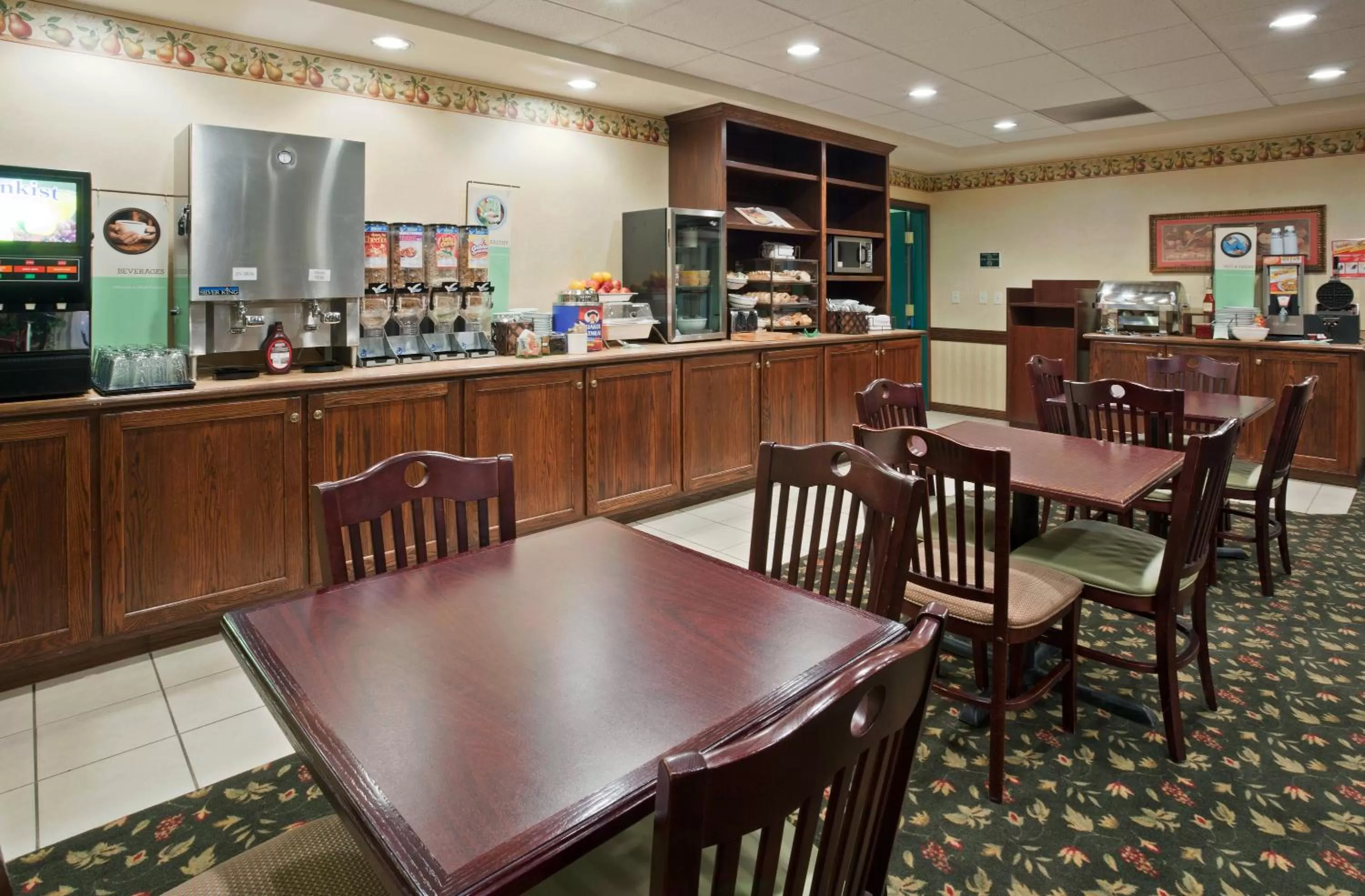 Restaurant/places to eat in Country Inn & Suites by Radisson, St Cloud East, MN
