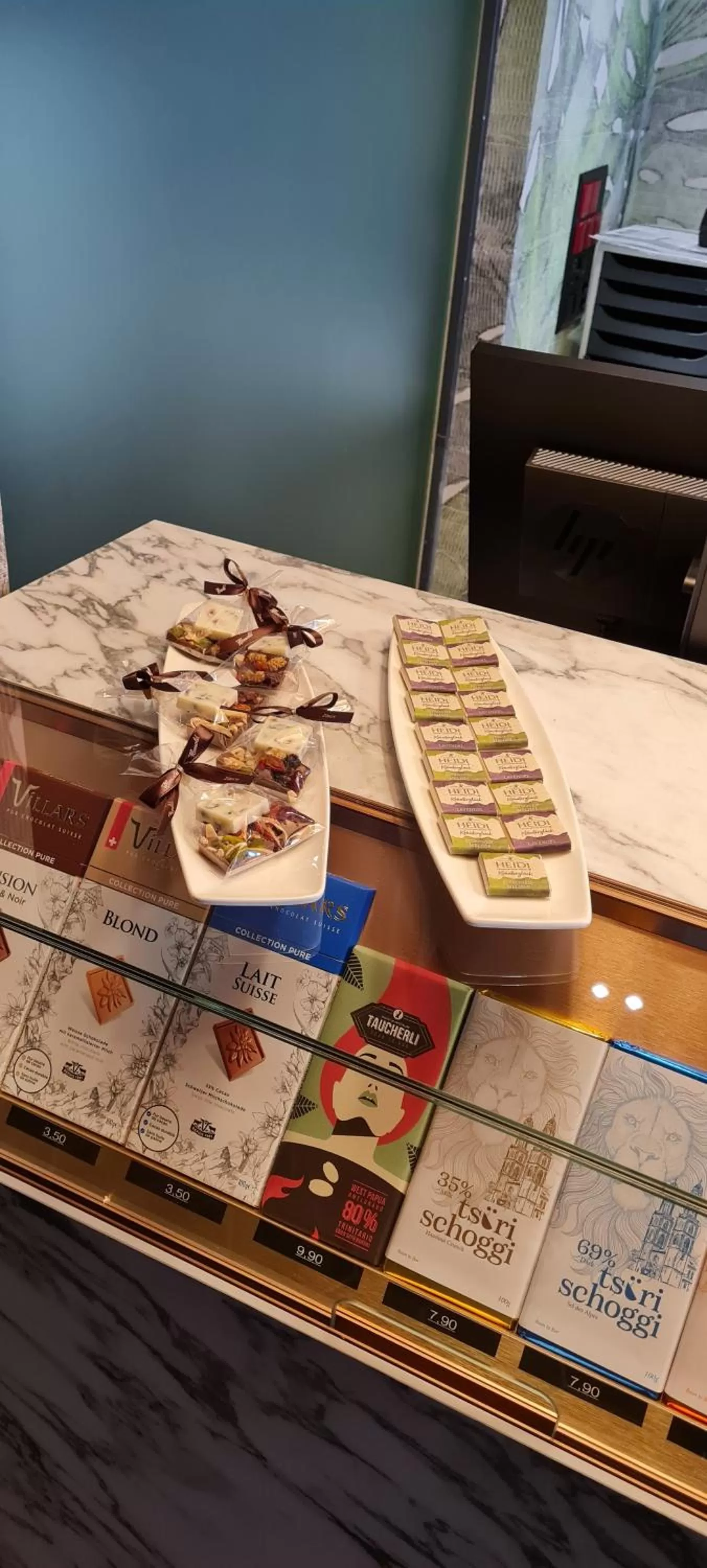 Food and drinks in Swiss Chocolate by Fassbind Zurich