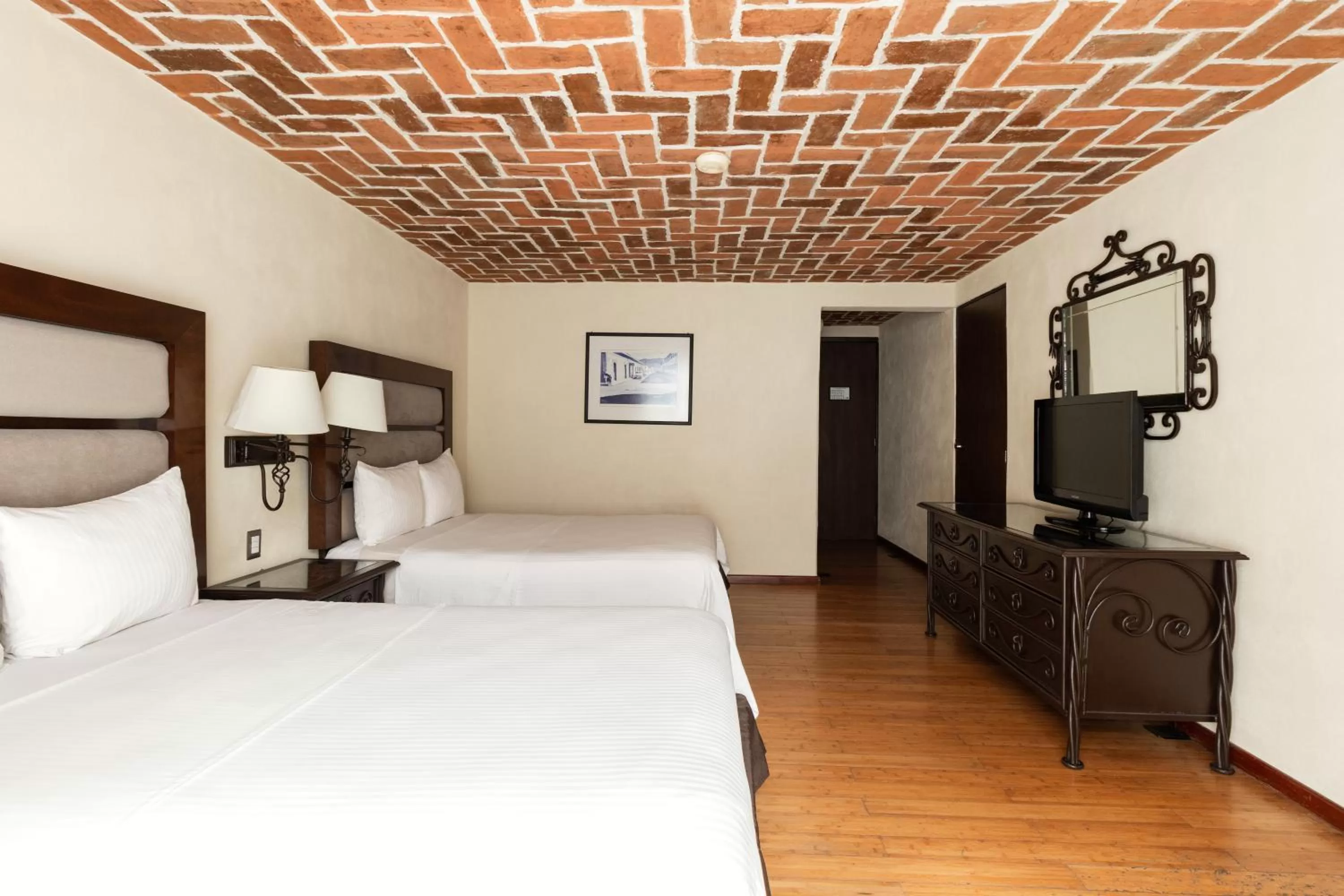 TV and multimedia, Bed in Hotel Villa Mercedes San Cristobal