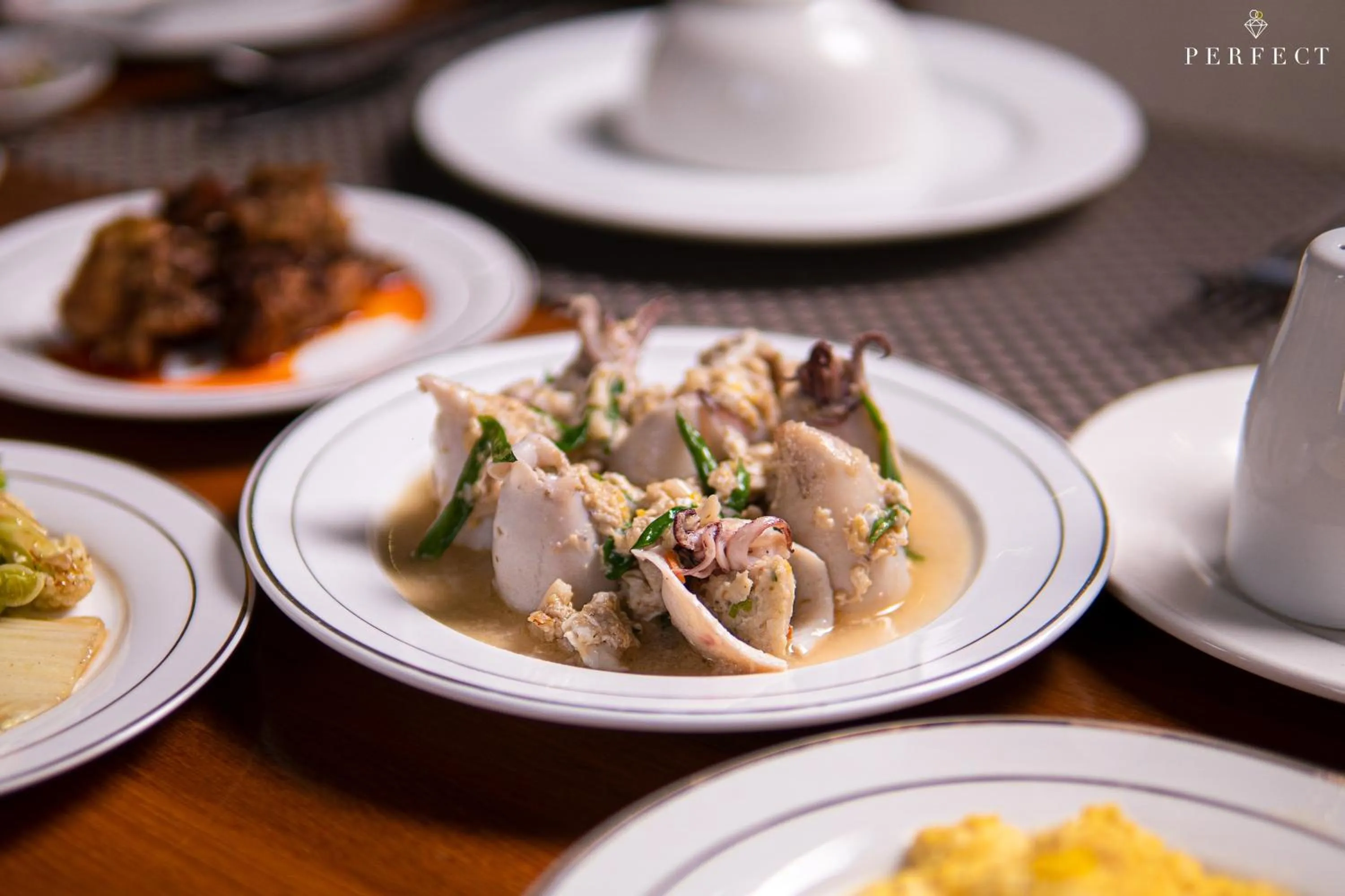 Restaurant/places to eat in Hotel Sidney