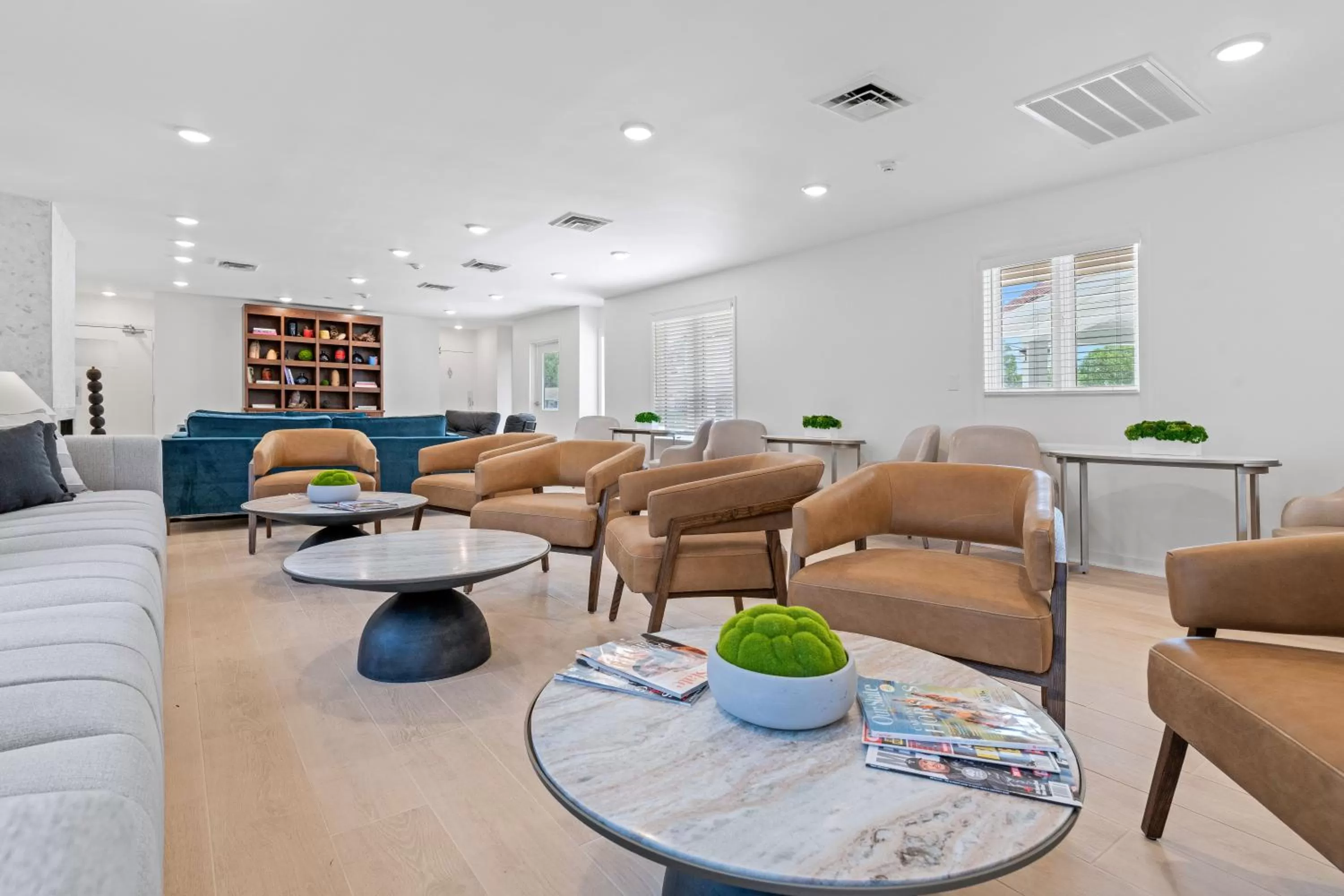 Lobby or reception in Hotel Manteo, Trademark Collection by Wyndham