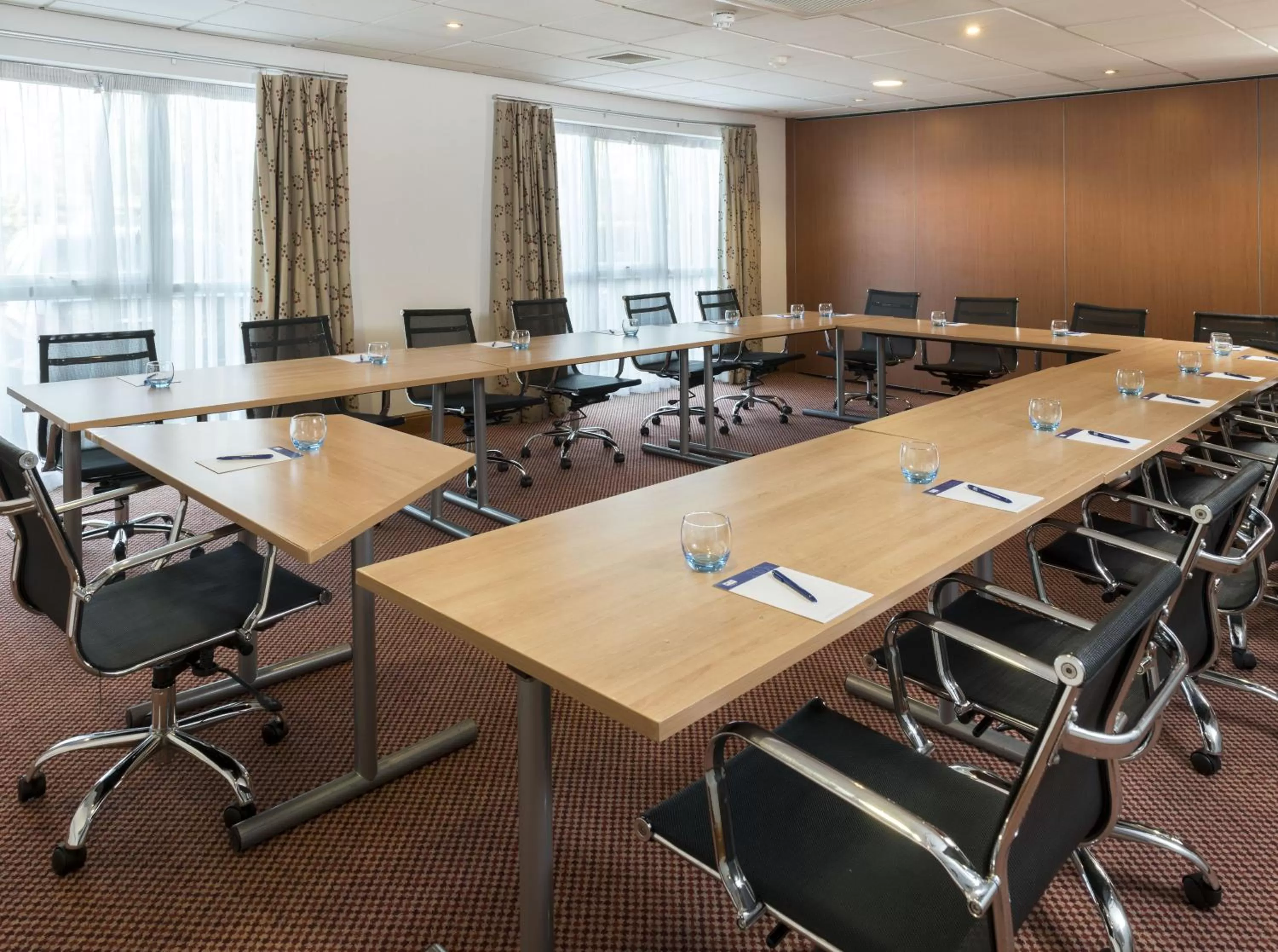 Meeting/conference room in Holiday Inn Express Birmingham Star City by IHG
