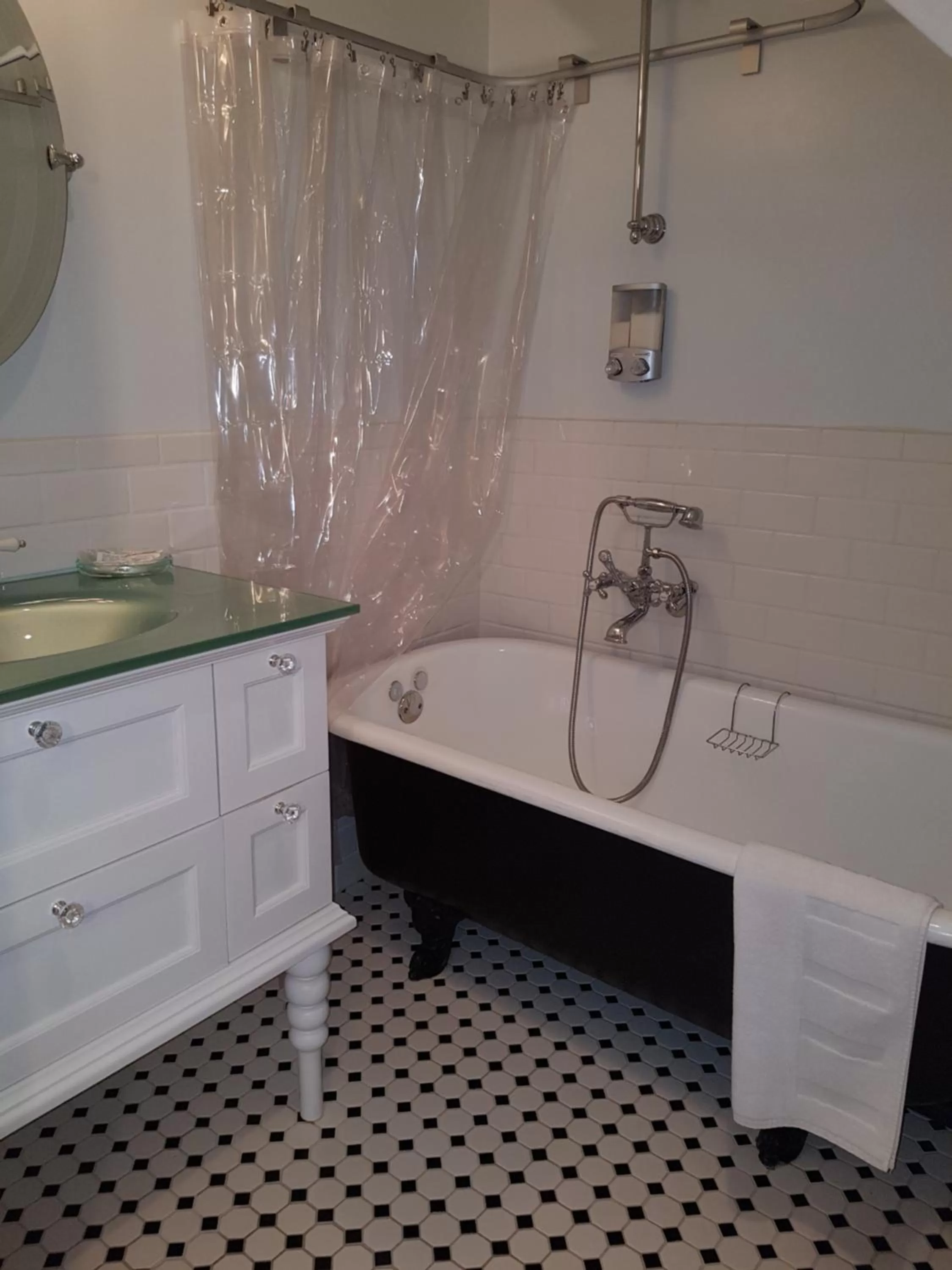 Les Trois Erables Boutique Inn