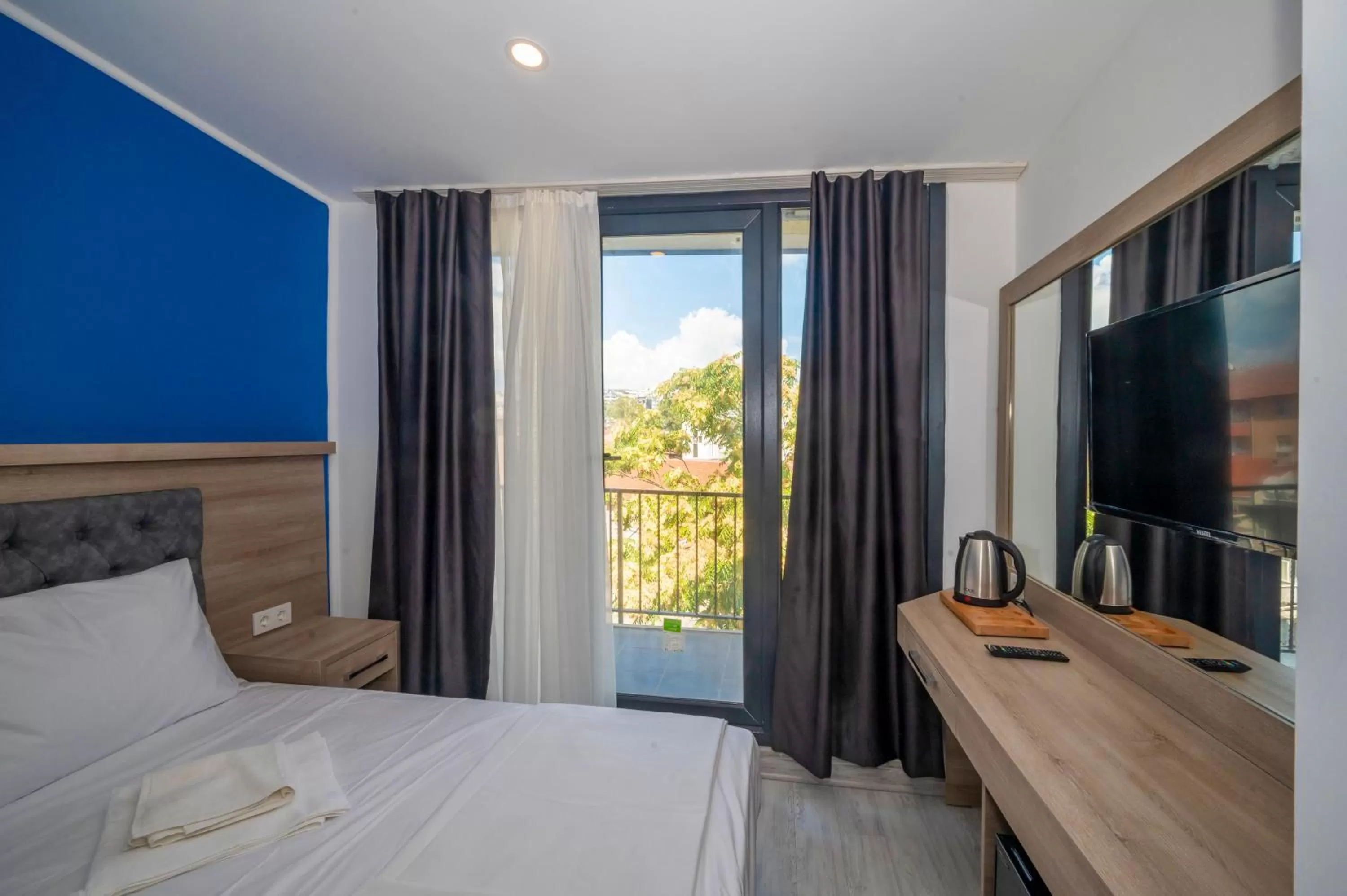 Photo of the whole room, Bed in Okda Hotel