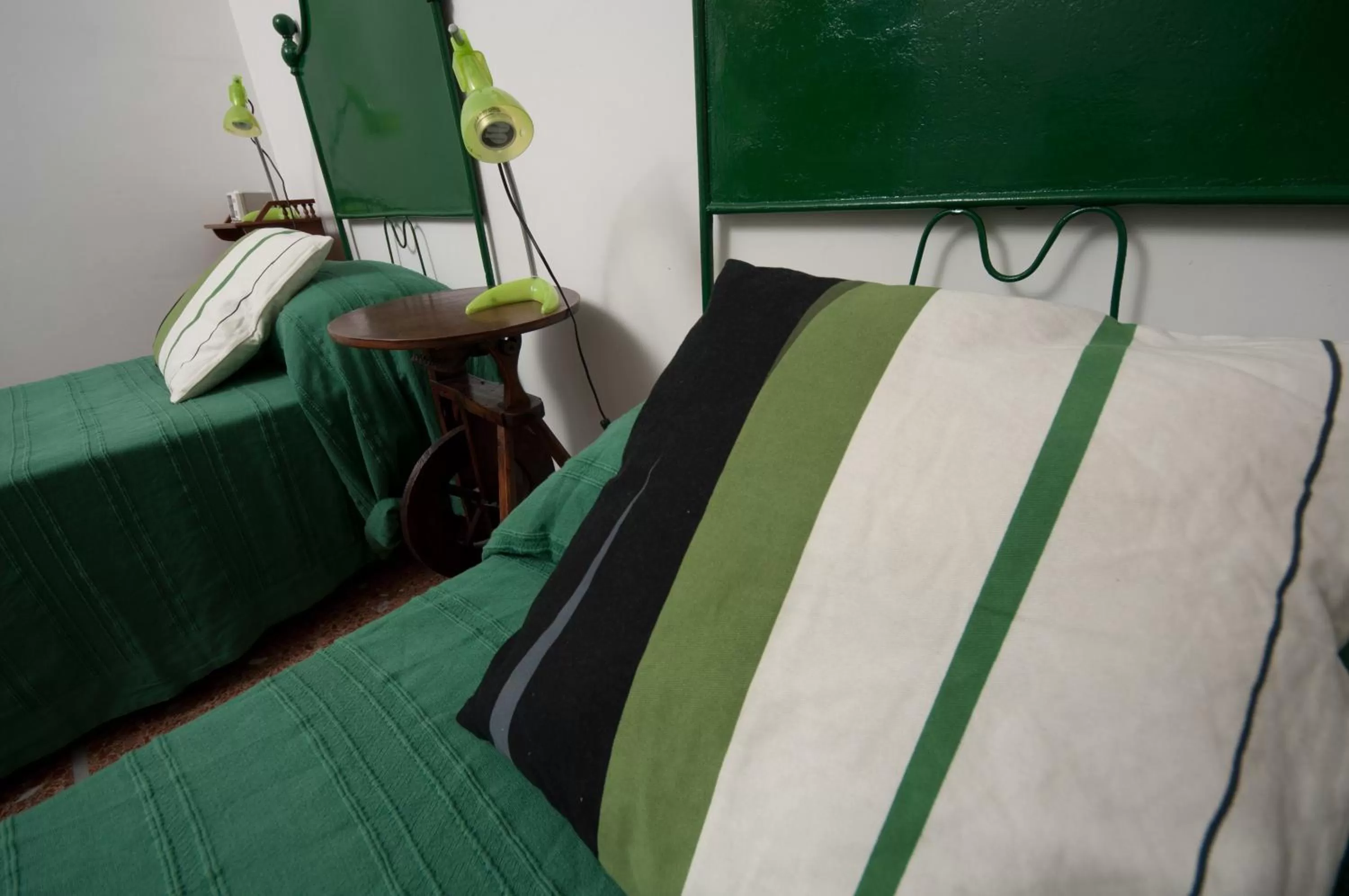 Decorative detail, Bed in 2 Passi Da