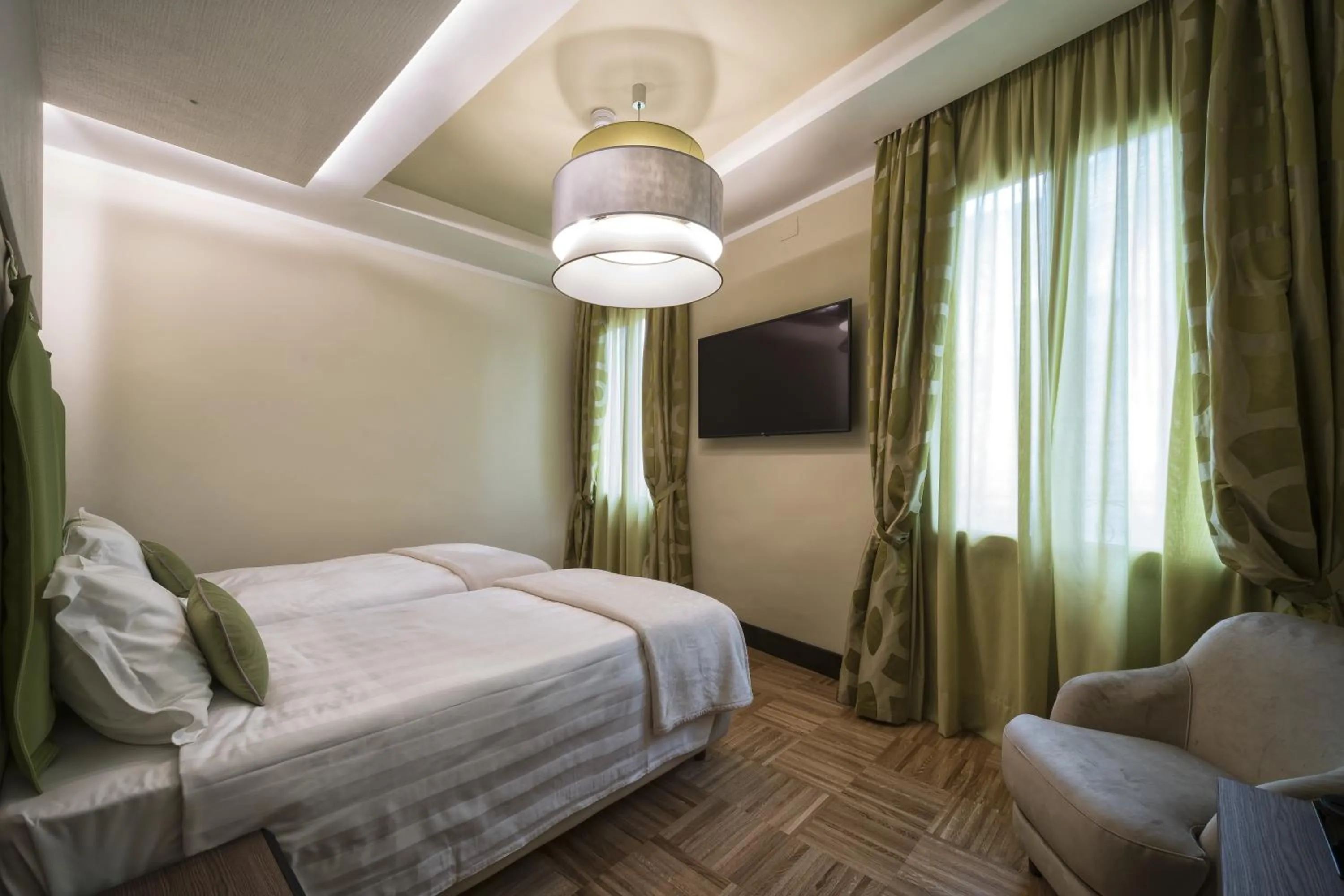 Bedroom, Bed in Solo Experience Hotel