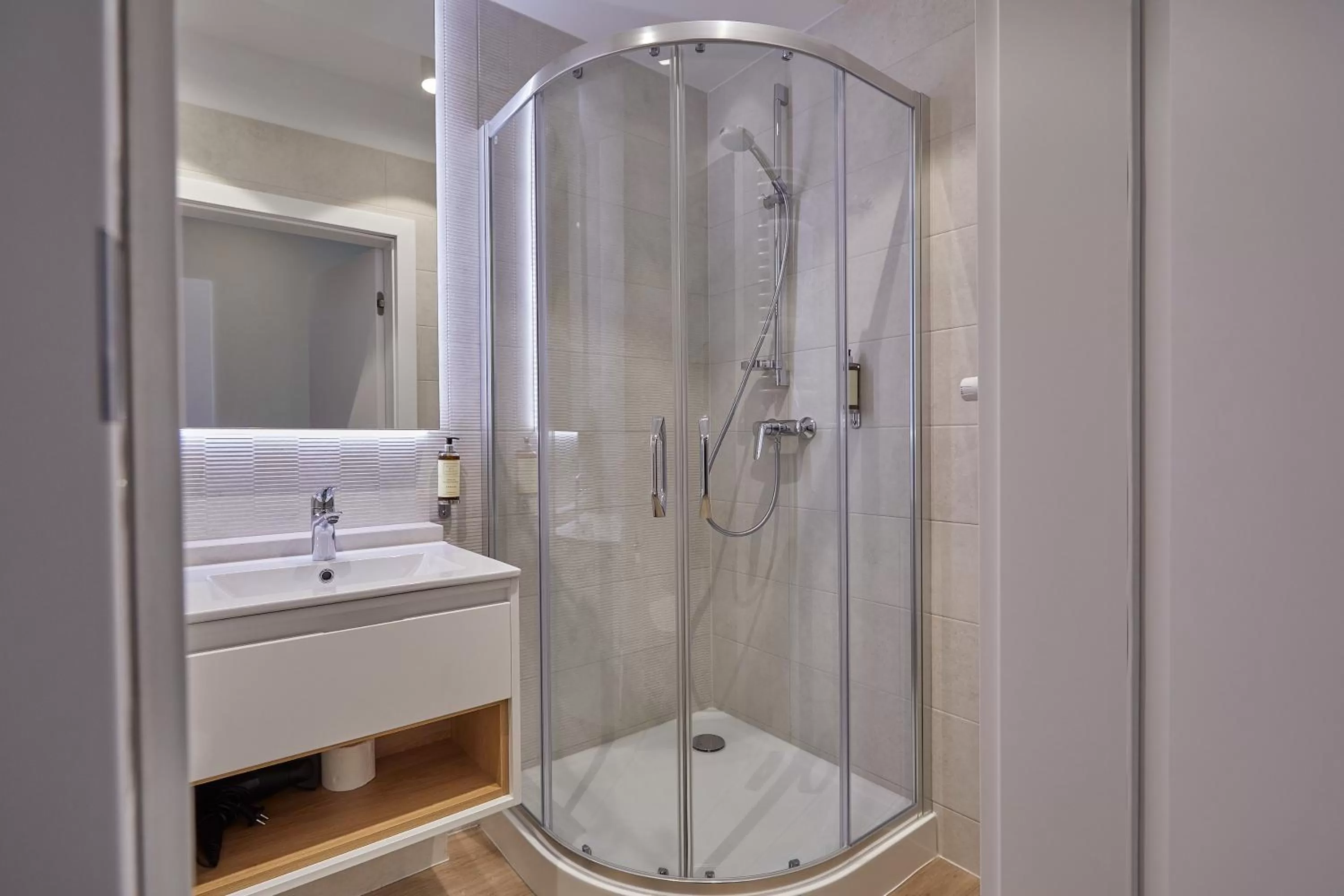 Bathroom in RAJSKA 3 by PI Apartments