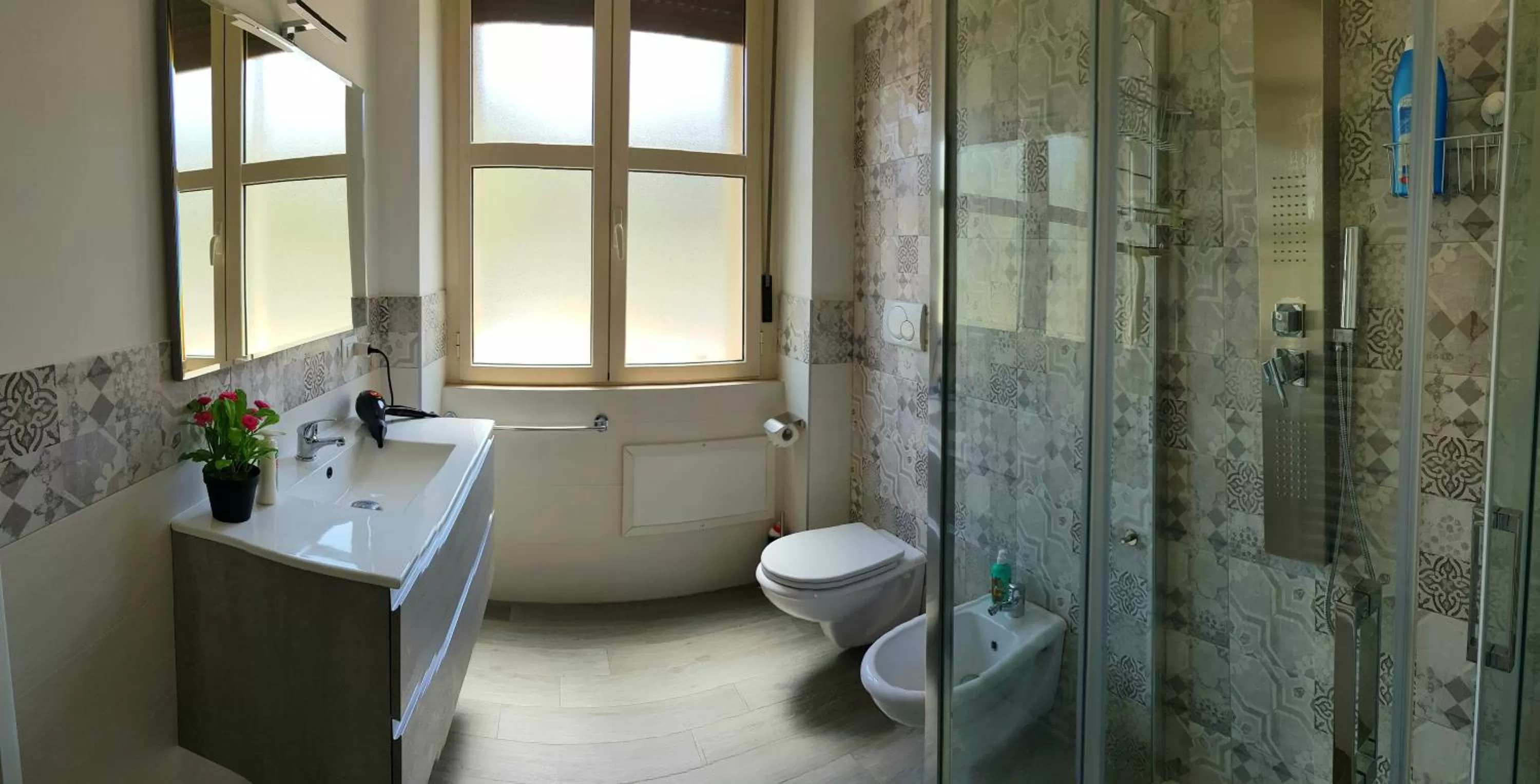 Shower, Bathroom in BeB Bari Napoli