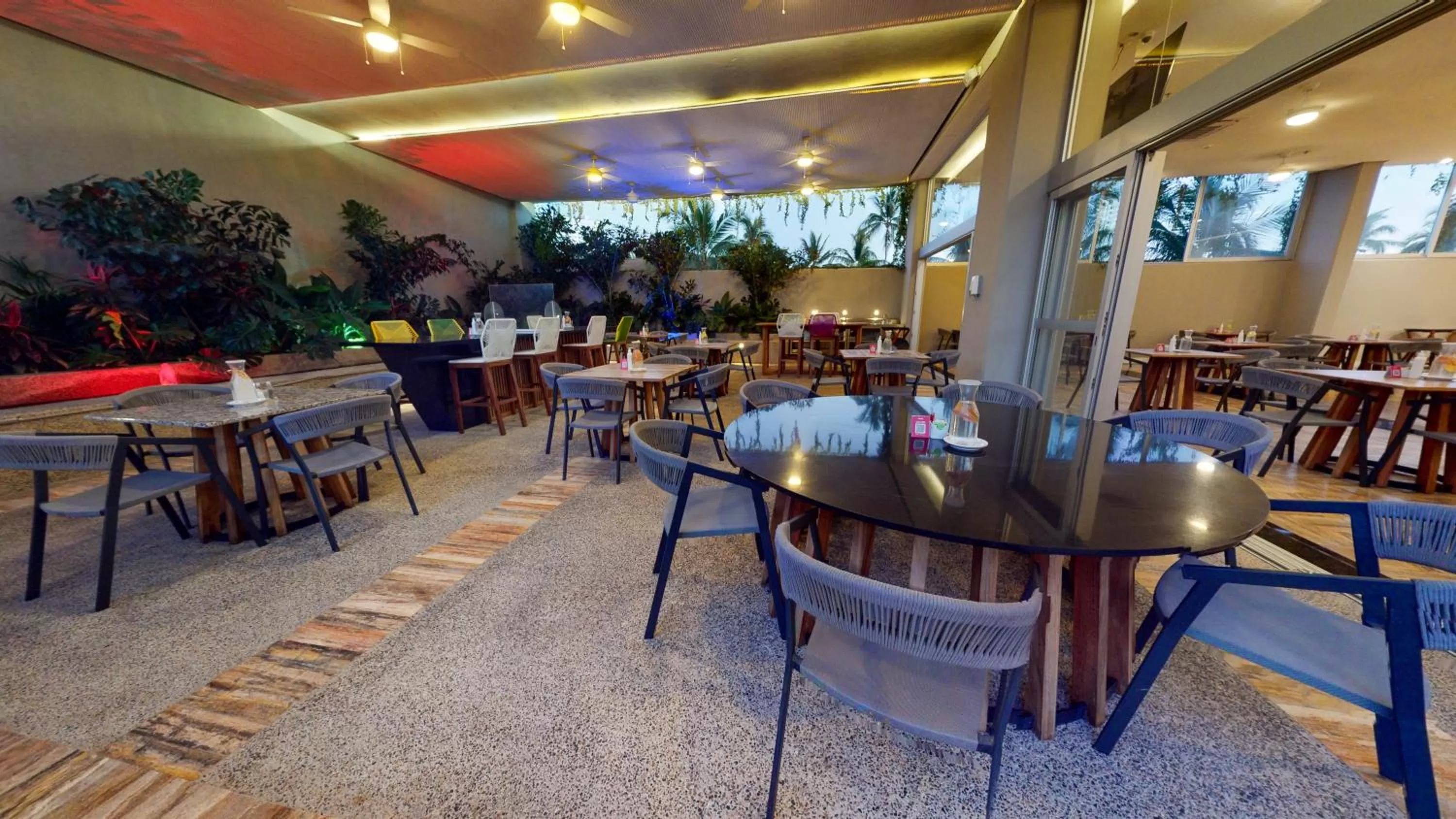 Restaurant/places to eat in Hotel Mio Vallarta - Adults Only