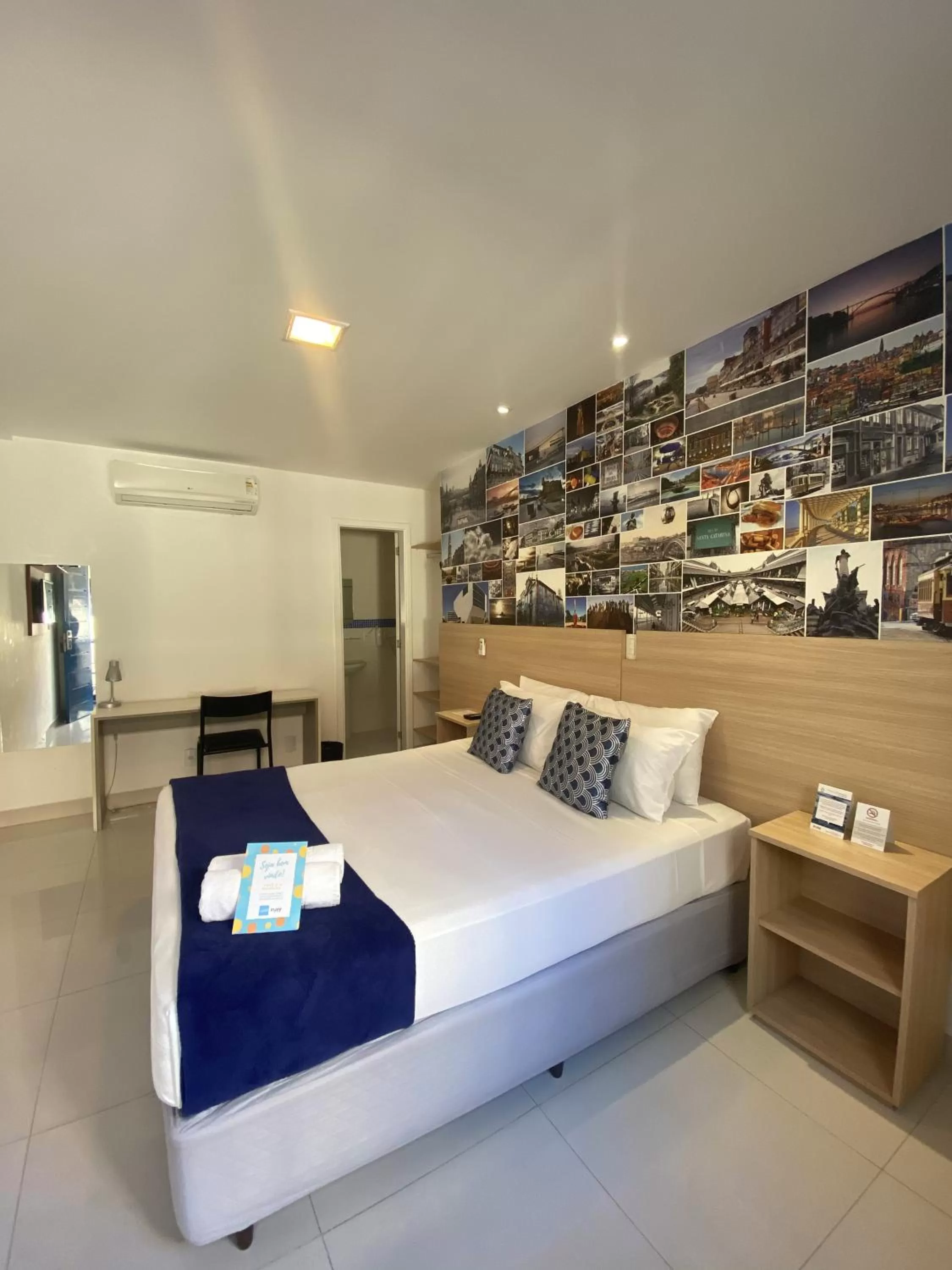 Photo of the whole room in Injoy Suítes & Aparts