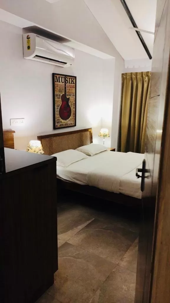 Bedroom, Bed in HALF Hotel, Calangute