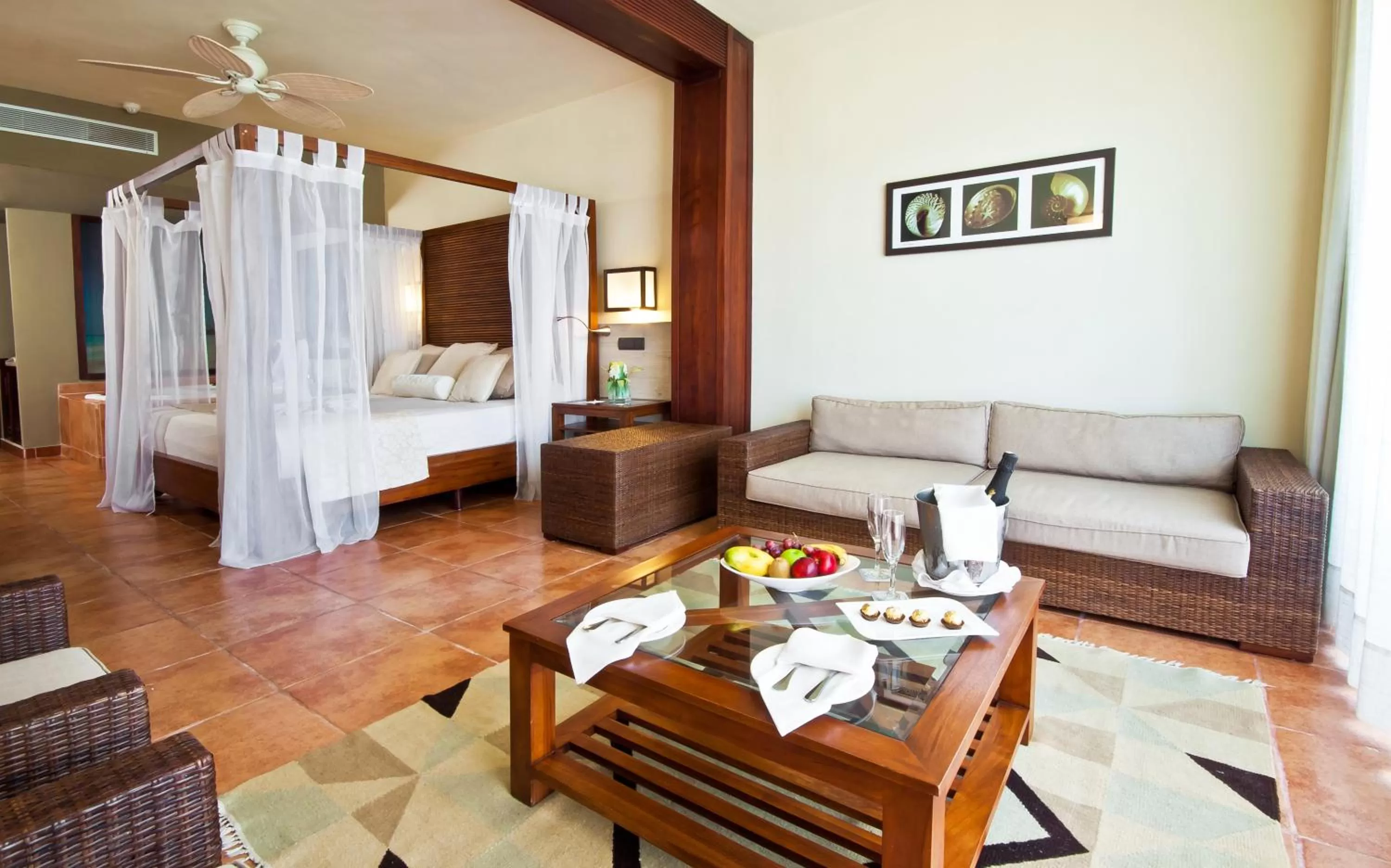 Photo of the whole room, Bed in Catalonia Royal Bavaro - All Inclusive - Adults Only