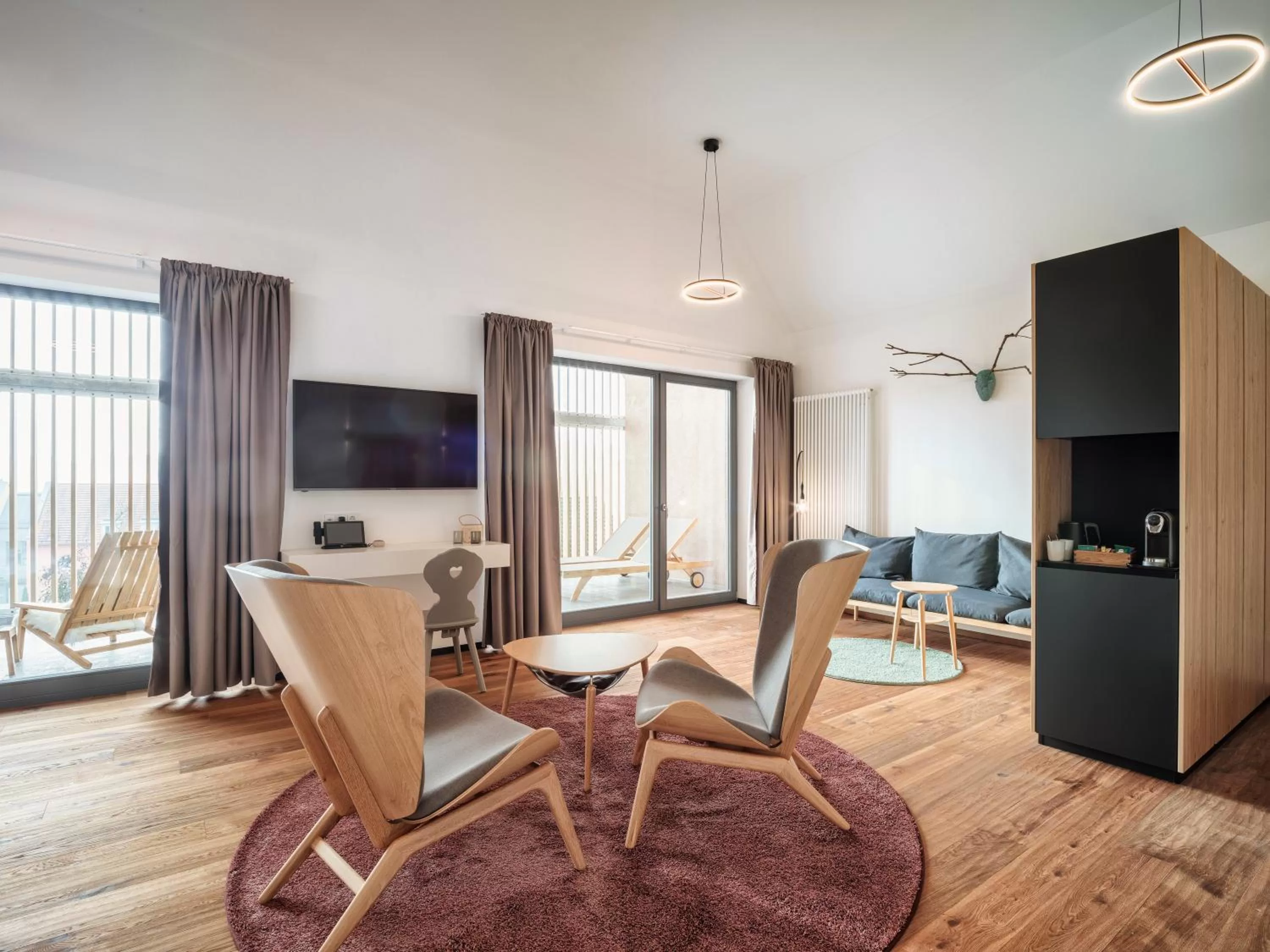 Coffee/tea facilities, Seating Area in Romantik Hotel Hirschen