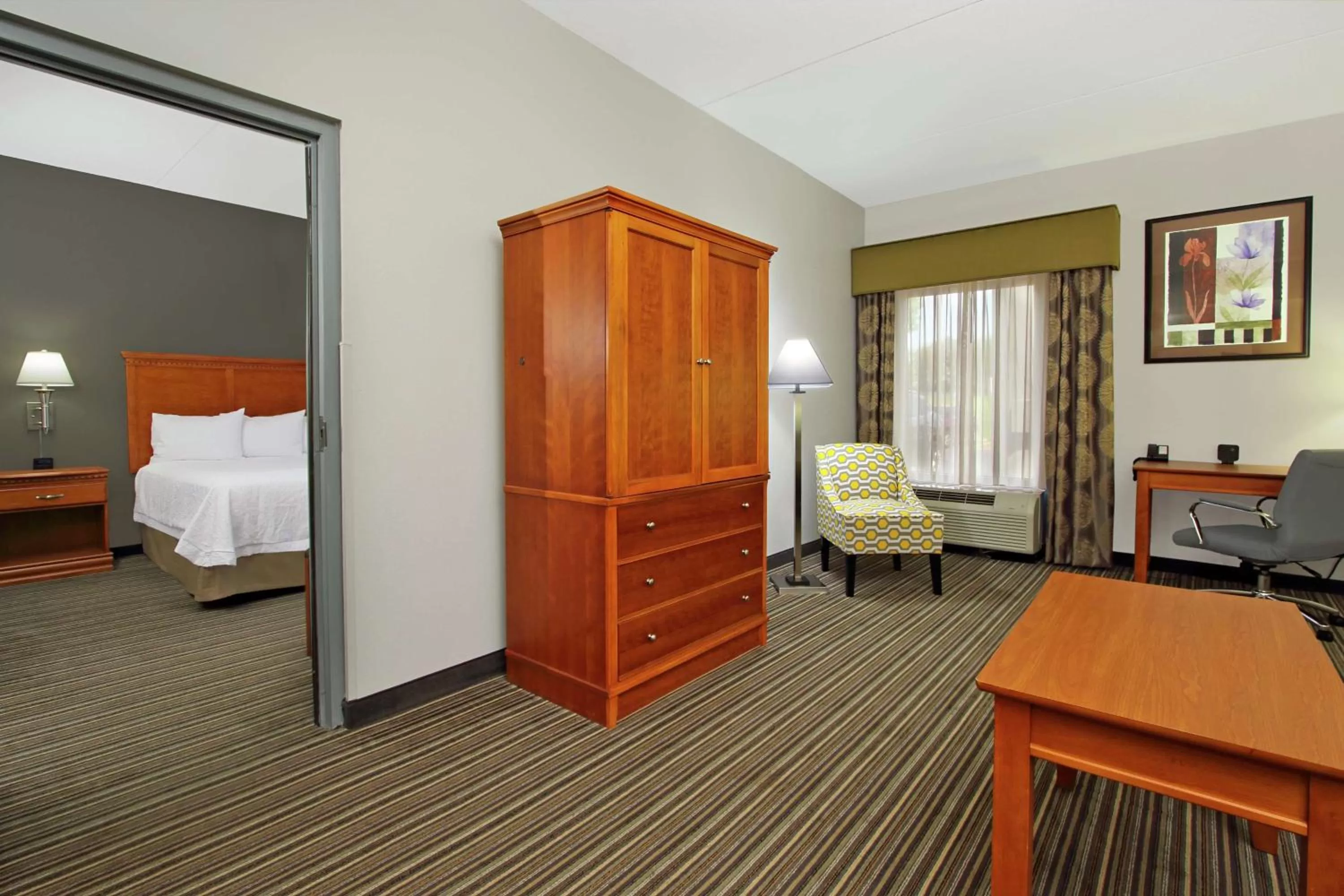 Bedroom, Bed in Hampton Inn Ashtabula