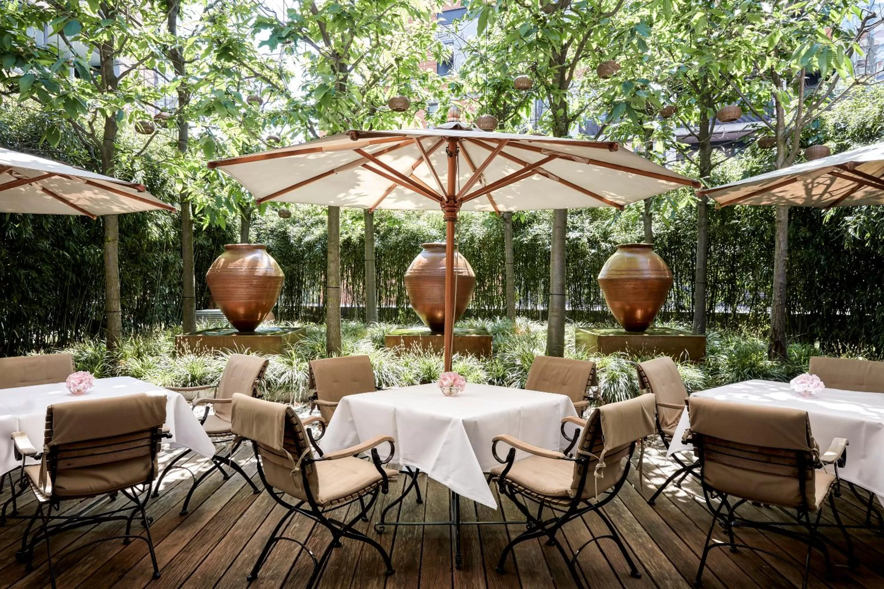 Restaurant/places to eat in The Mandala Berlin, a Member of Design Hotels