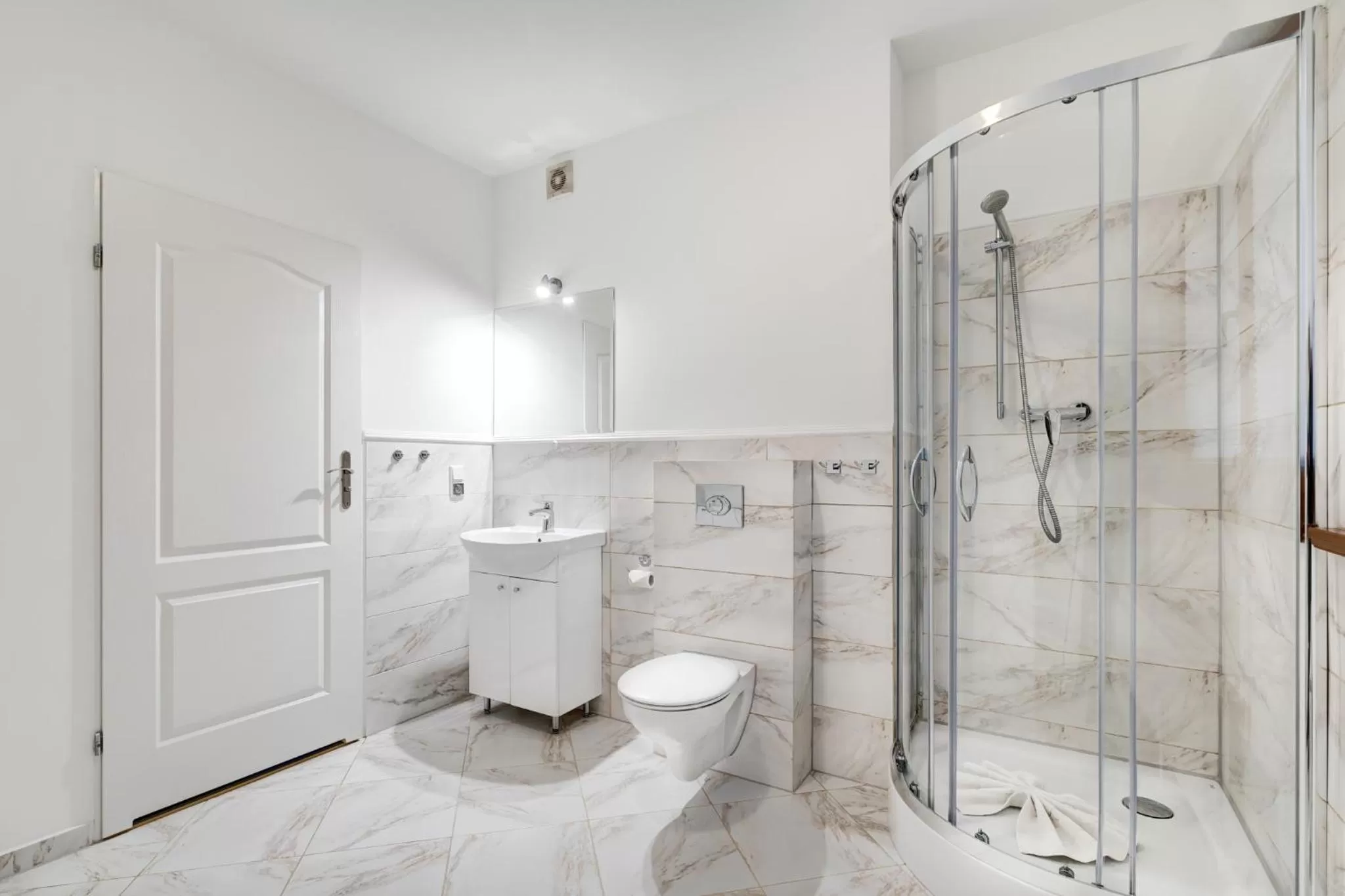 Property building in Willa Drako