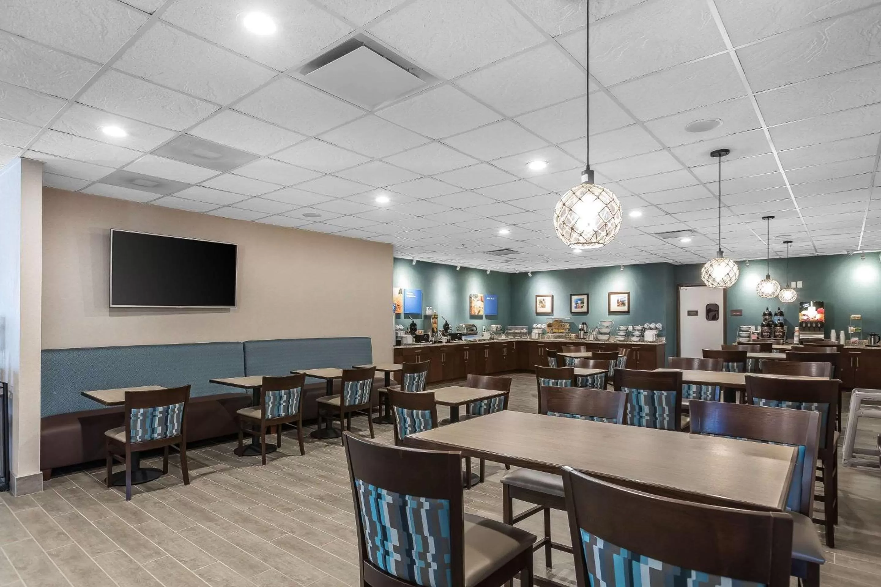 Restaurant/places to eat in Comfort Inn Bay City - Riverfront