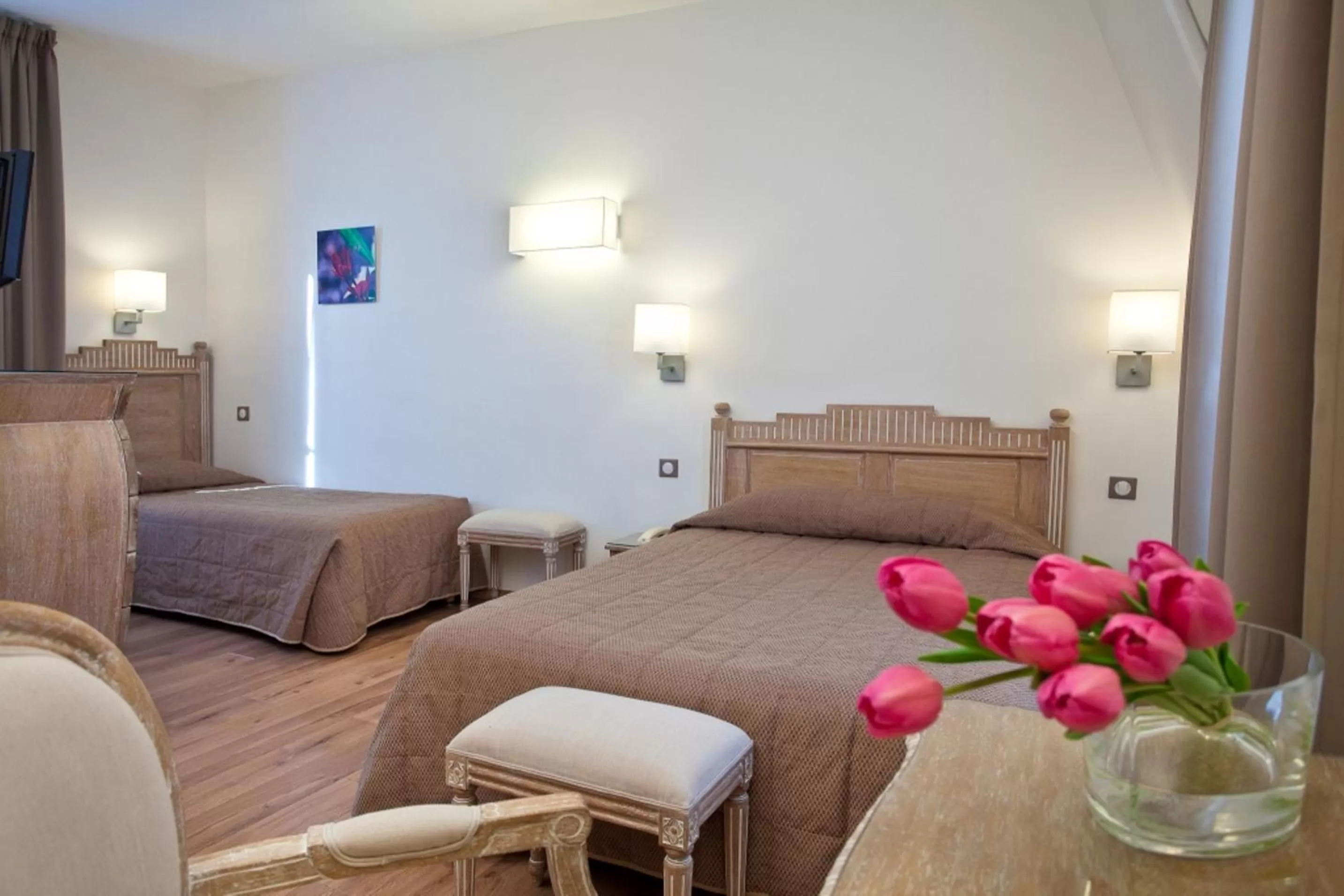 Bedroom, Bed in Hôtel Du Printemps