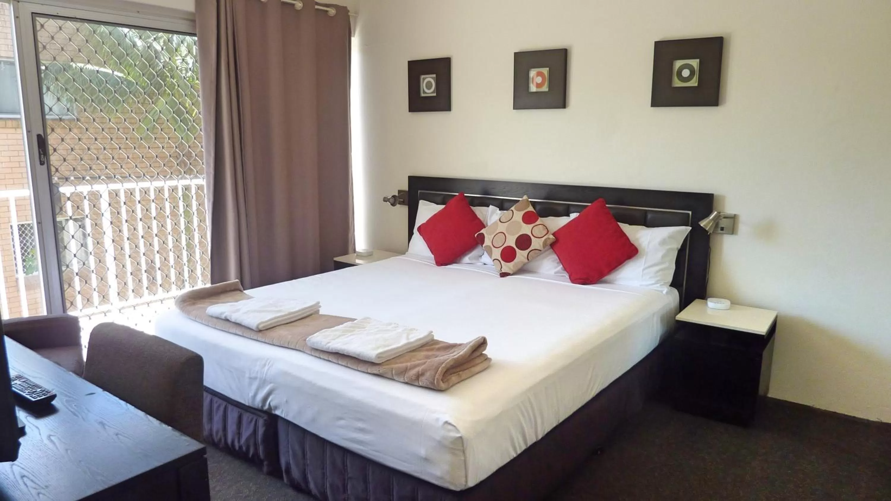 Bedroom, Bed in Jadran Motel & El Jays Holiday Lodge