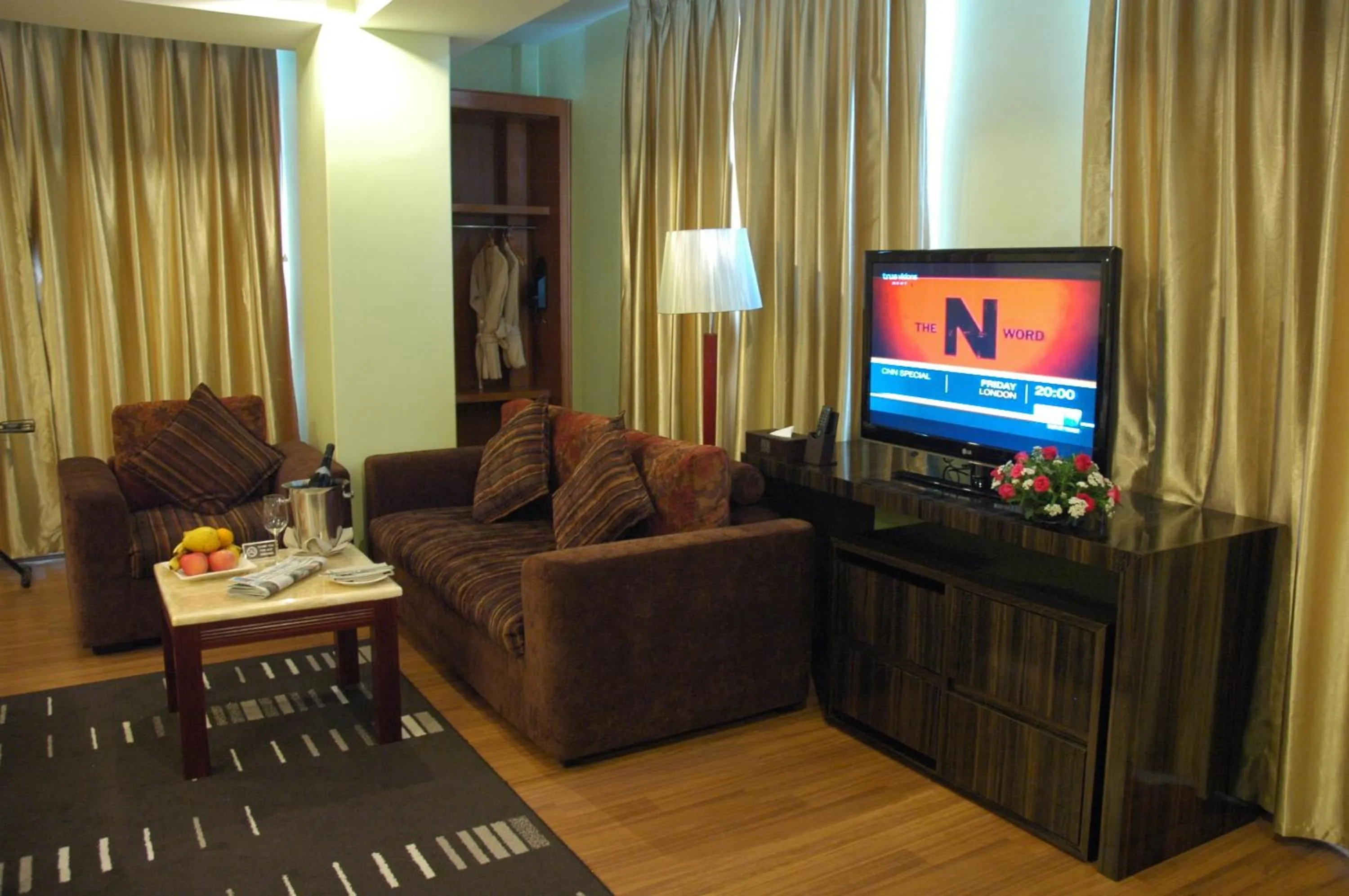 TV and multimedia in Best Western Green Hill Hotel