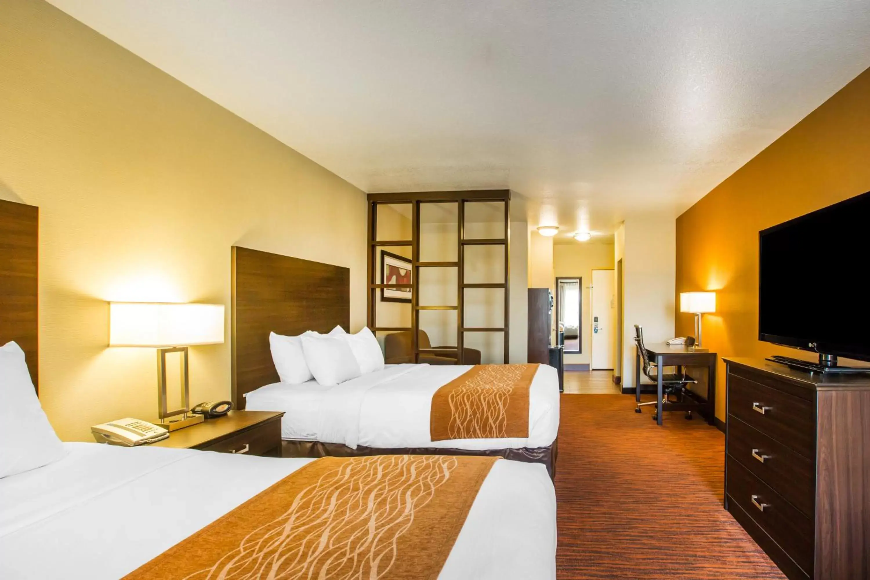 Queen Suite with Two Queen Beds - Accessible/Non-Smoking in Comfort Suites Clovis Queen Suite with Two Queen Beds - Accessible/Non-Smoking in Comfort Suites Clovis