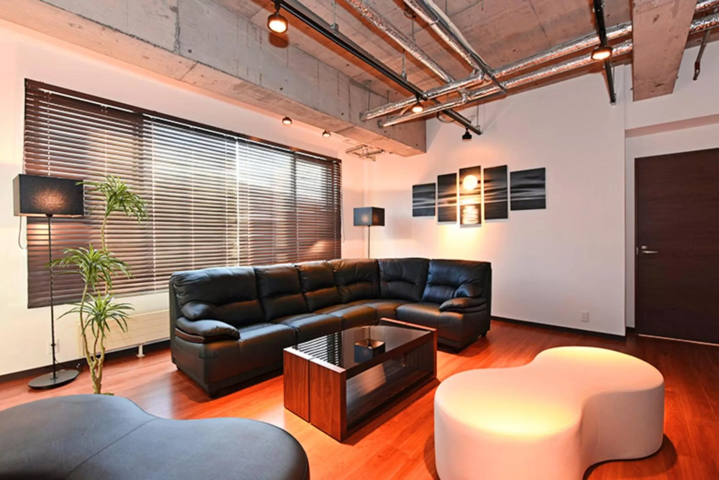 Living room, Seating Area in Hostel PLEASURE MARUYAMA