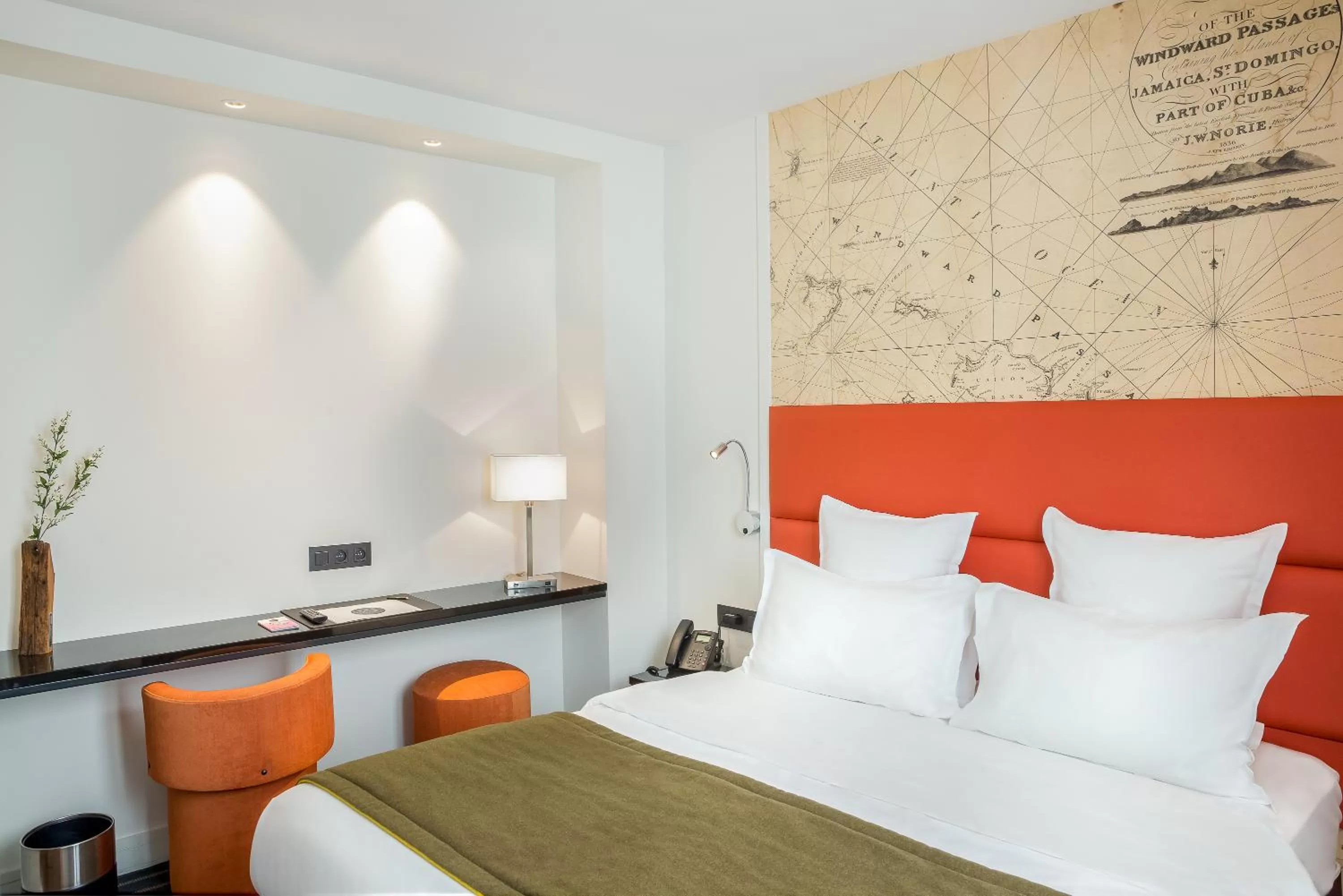 Photo of the whole room, Bed in Hotel Scarlett