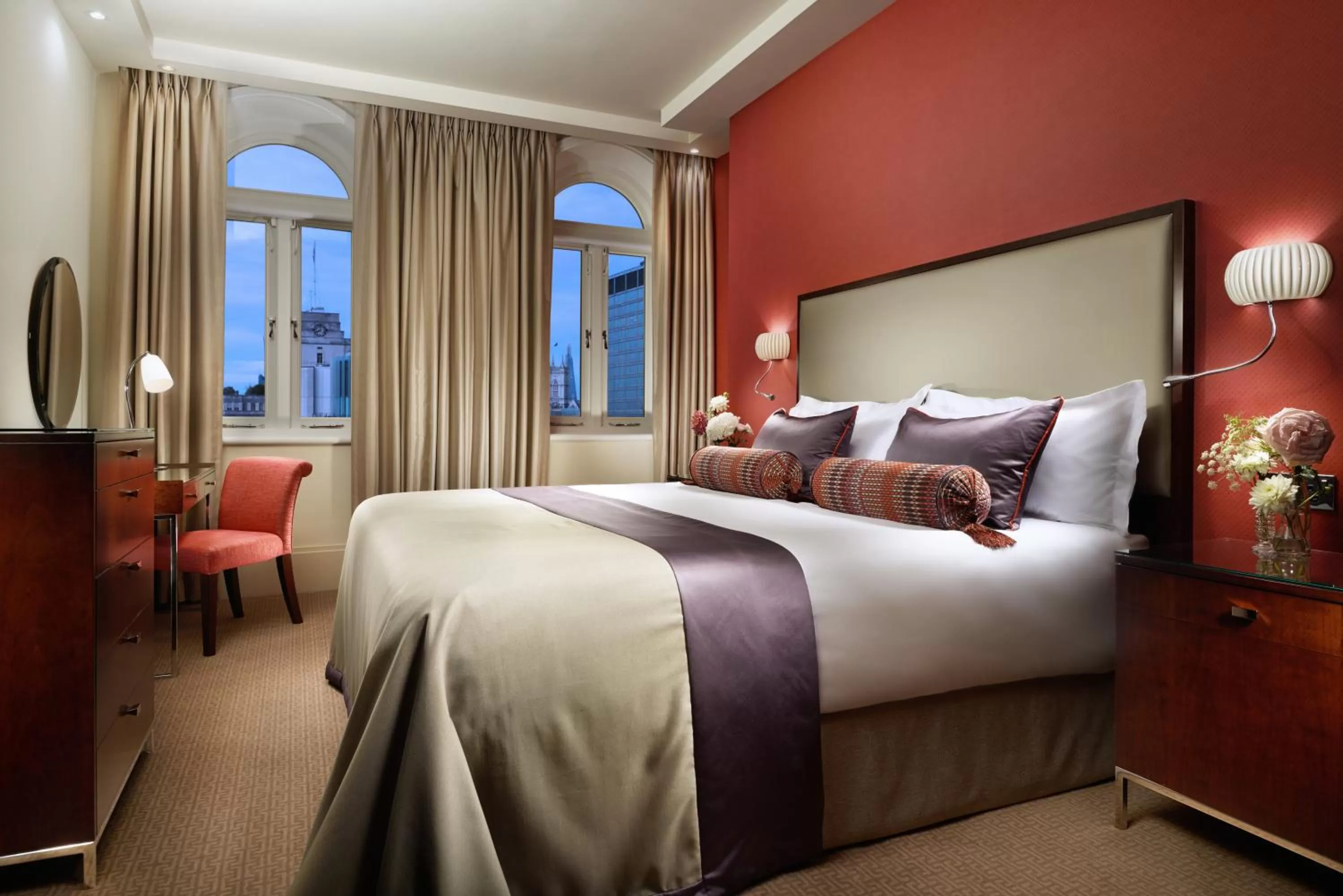 Bed in Taj 51 Buckingham Gate Suites and Residences