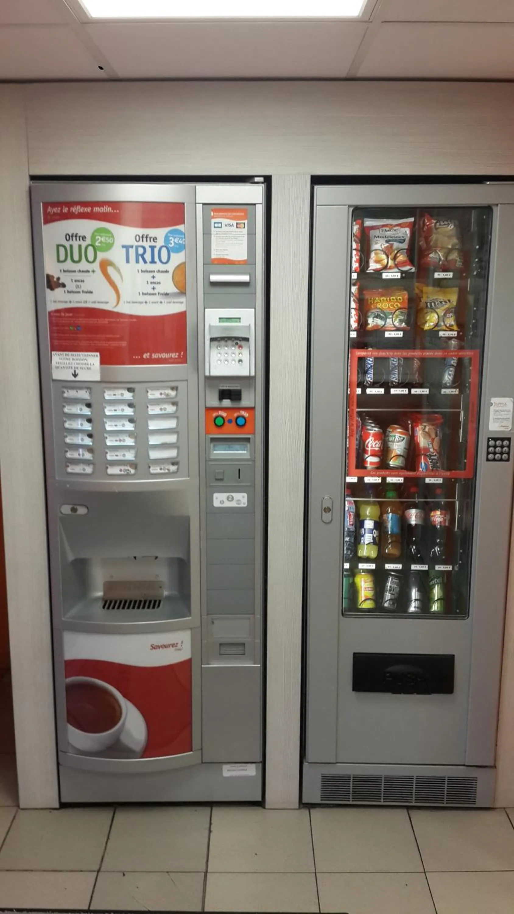 Food and drinks in Premiere Classe Bayonne