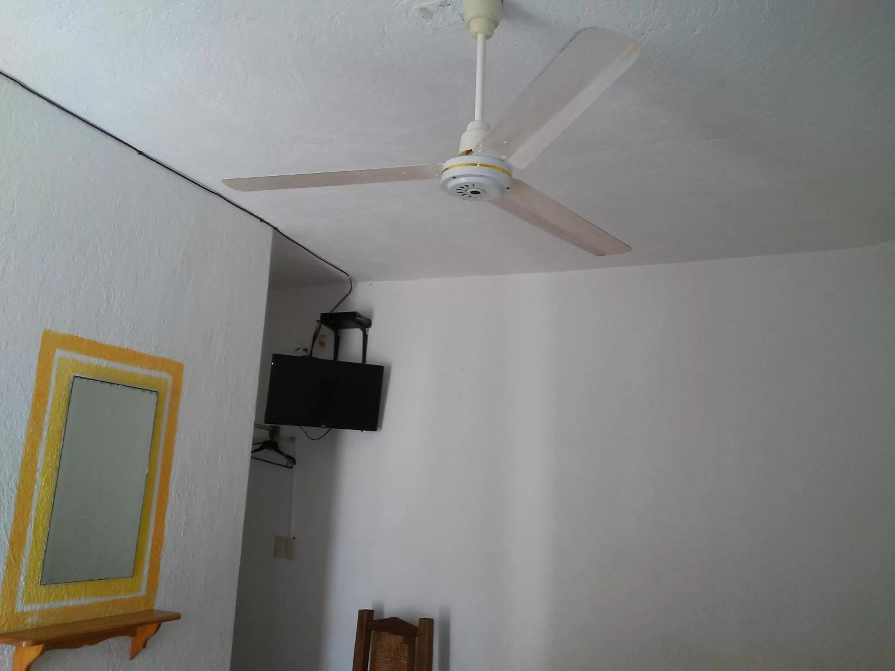 TV and multimedia in Hotel Sarabi