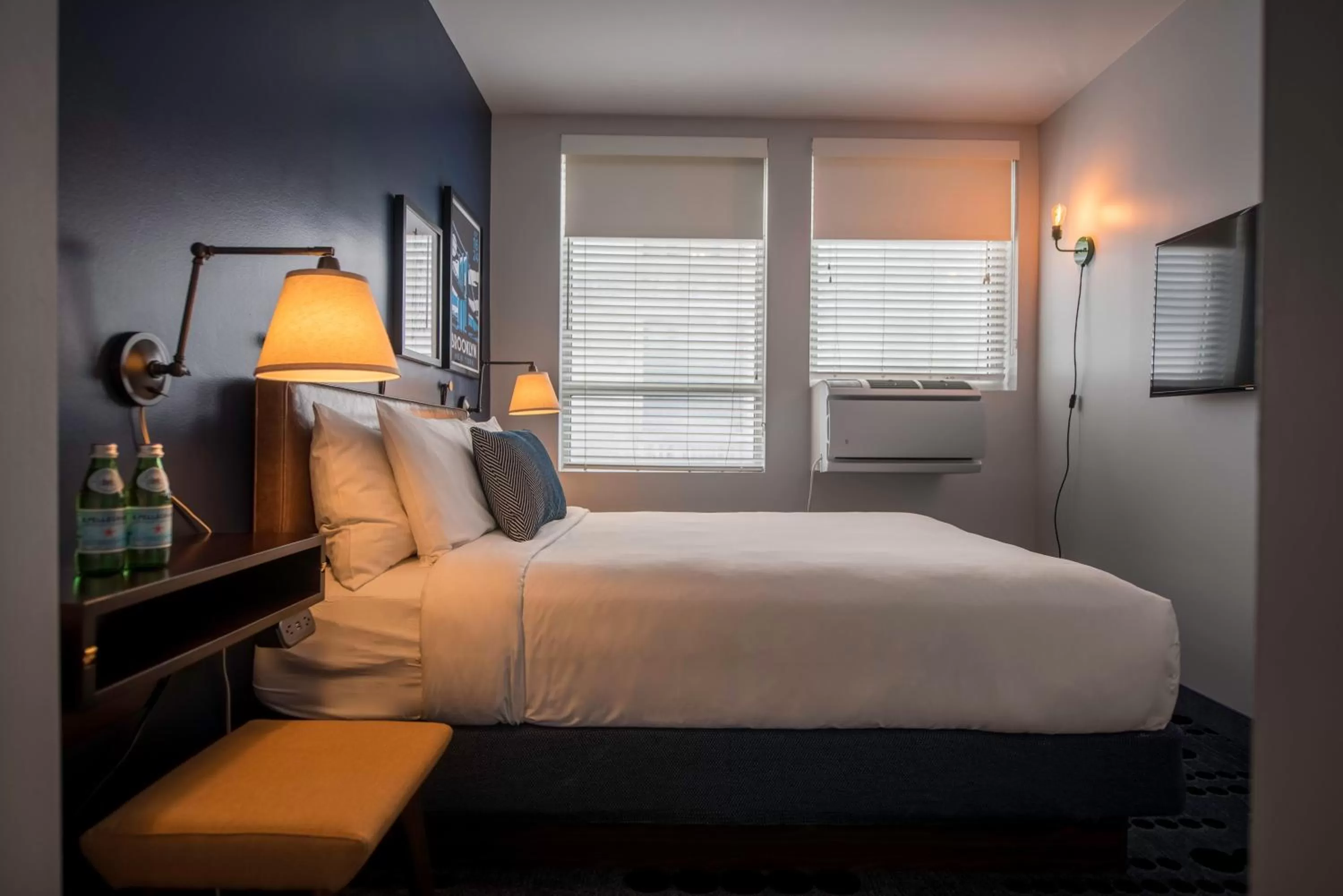 Other, Bed in U Hotel Fifth Avenue, Empire State Building