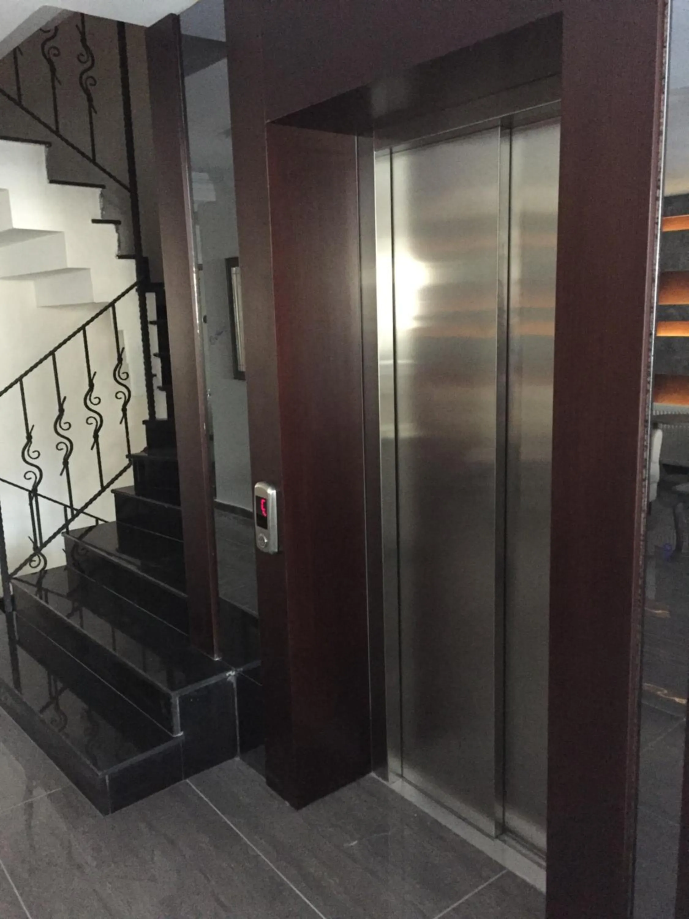 Floor plan in Helen Hotel