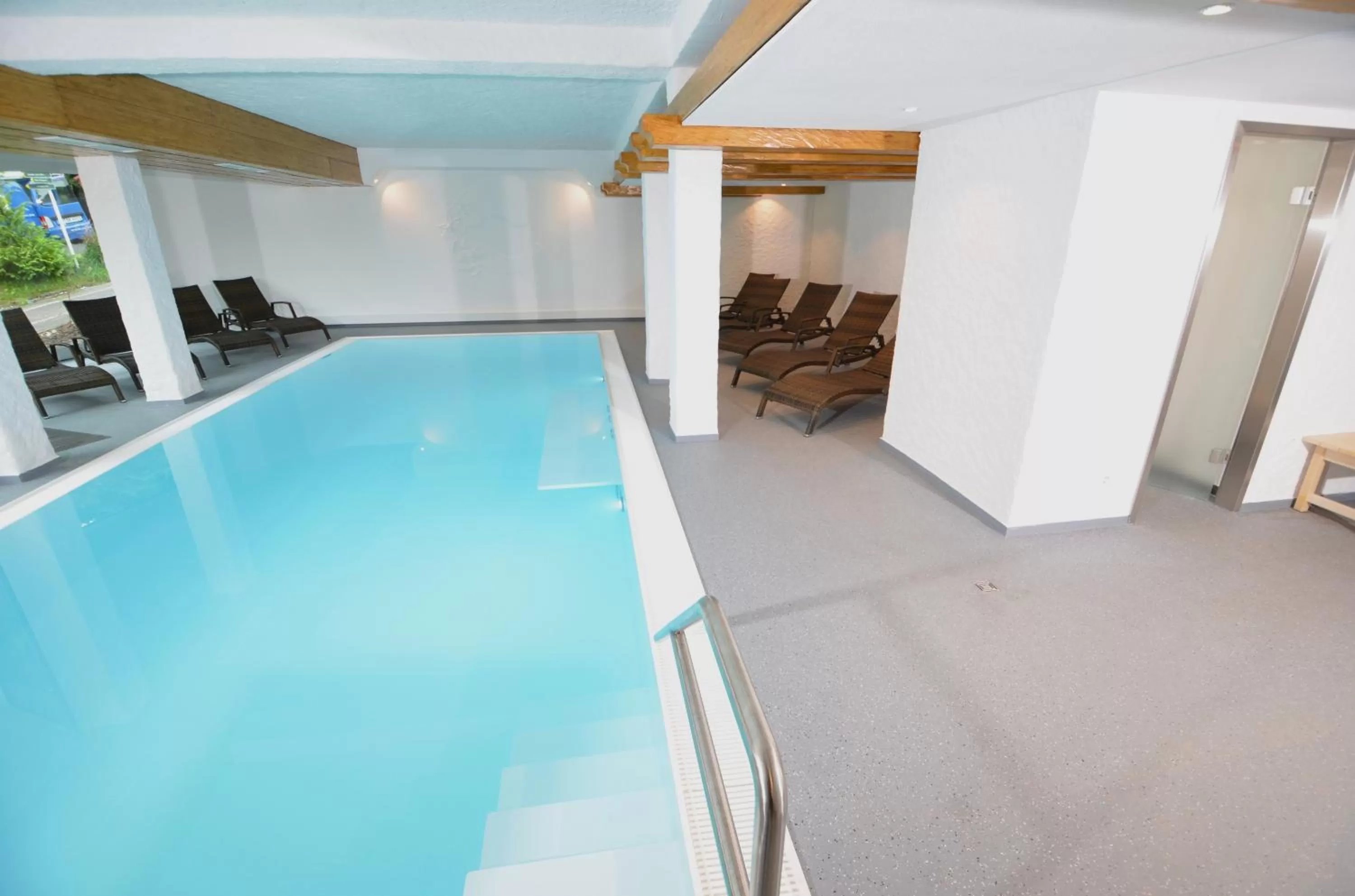 Sauna, Swimming Pool in Naturhotel Café Waldesruhe