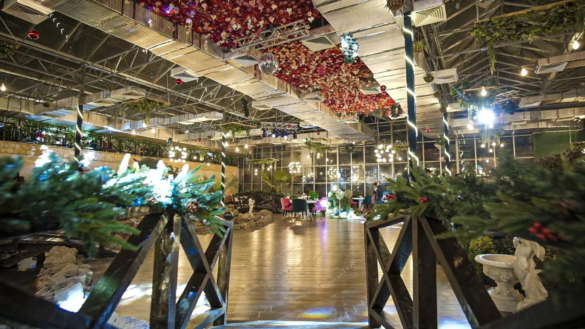 Restaurant/places to eat in Sahid Zarafshon