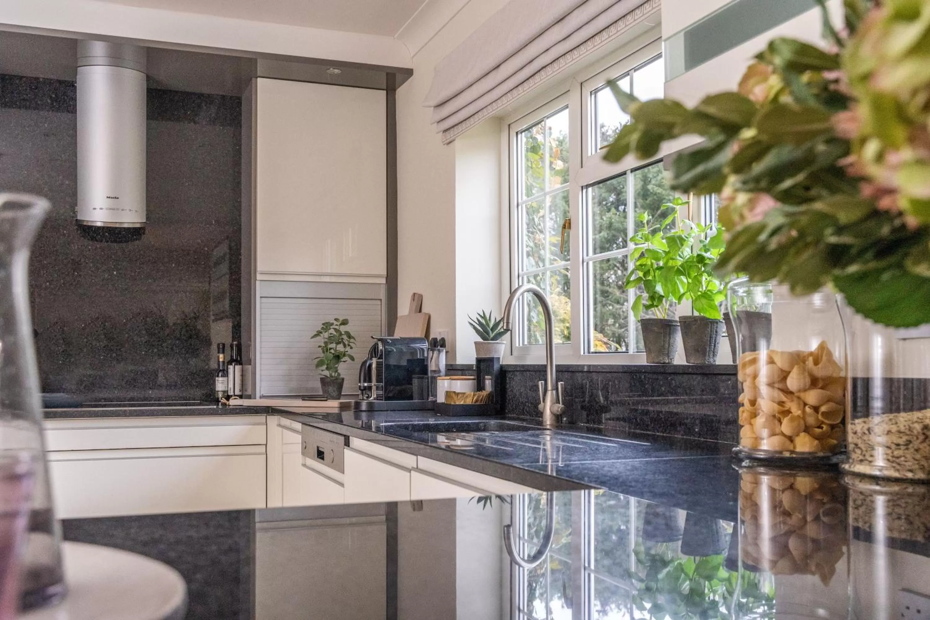 Kitchen or kitchenette in Monkey Island Estate - Small Luxury Hotels of the World