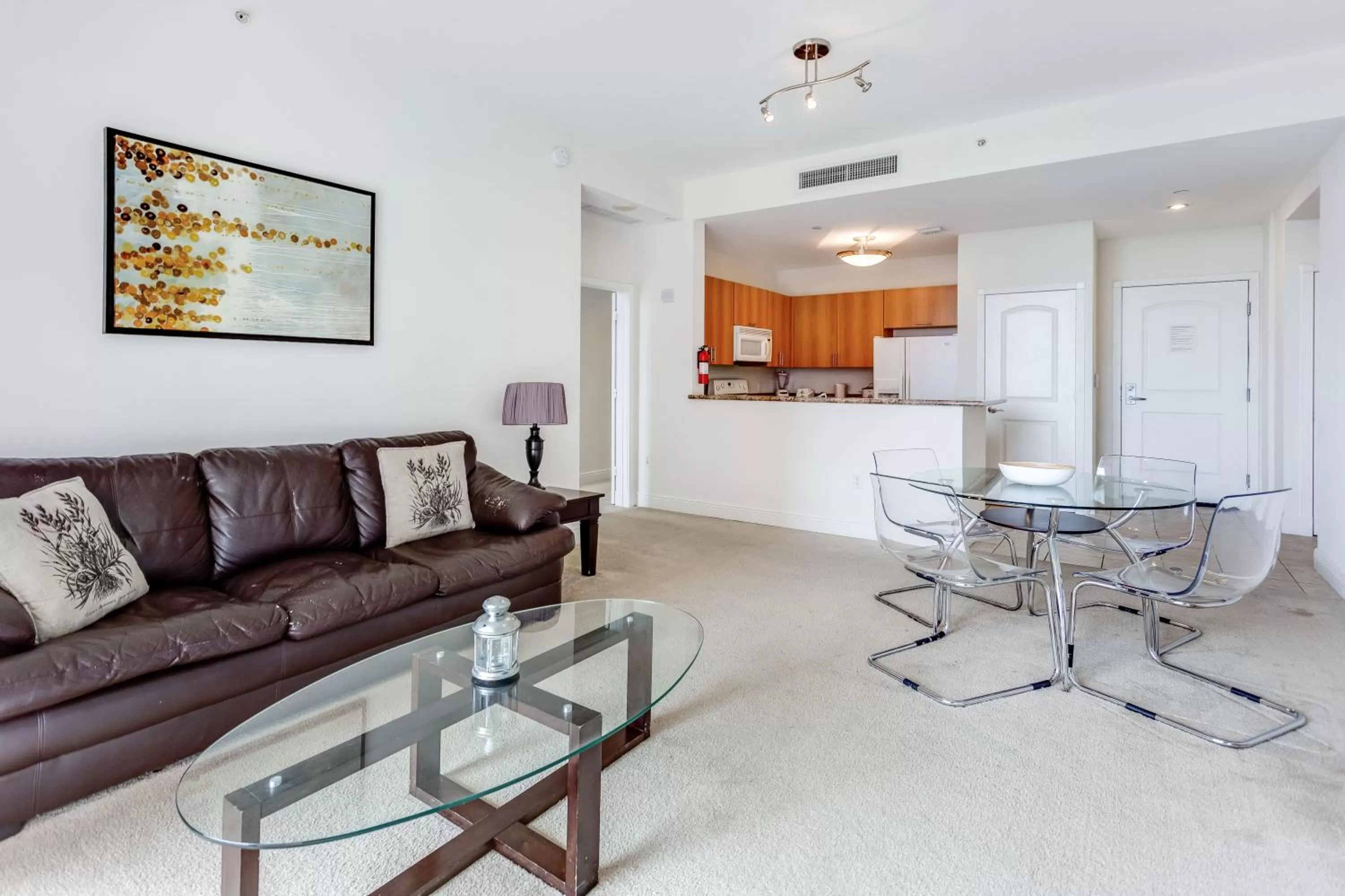 Living room in Dadeland Towers by Miami Vacations