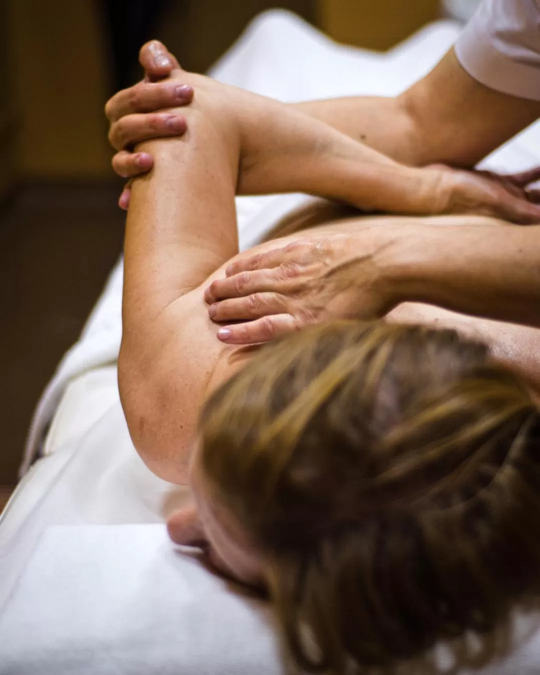 Massage in Golden Tulip Porto Gaia