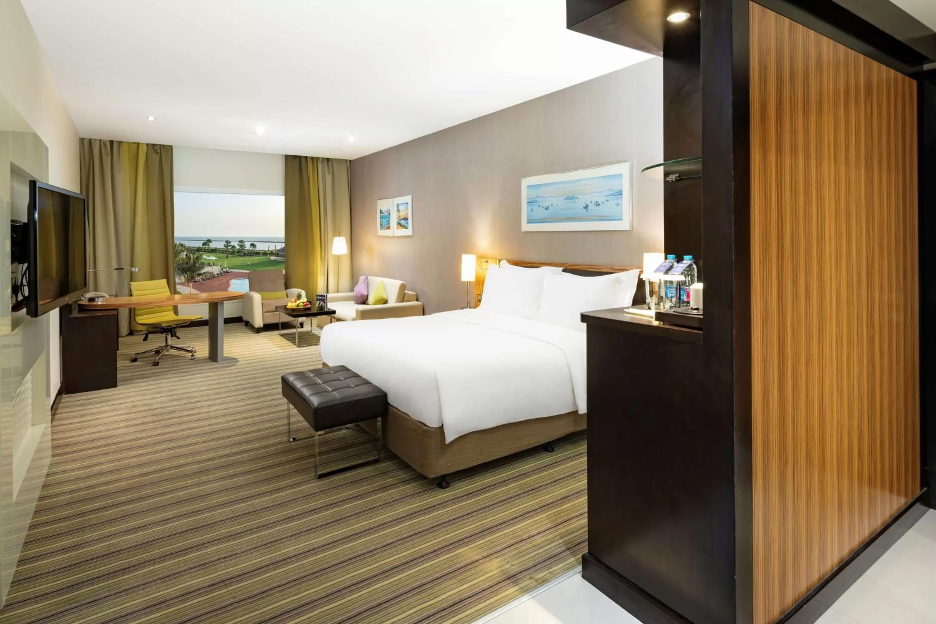 Photo of the whole room, Bed in Radisson Blu Resort Jizan