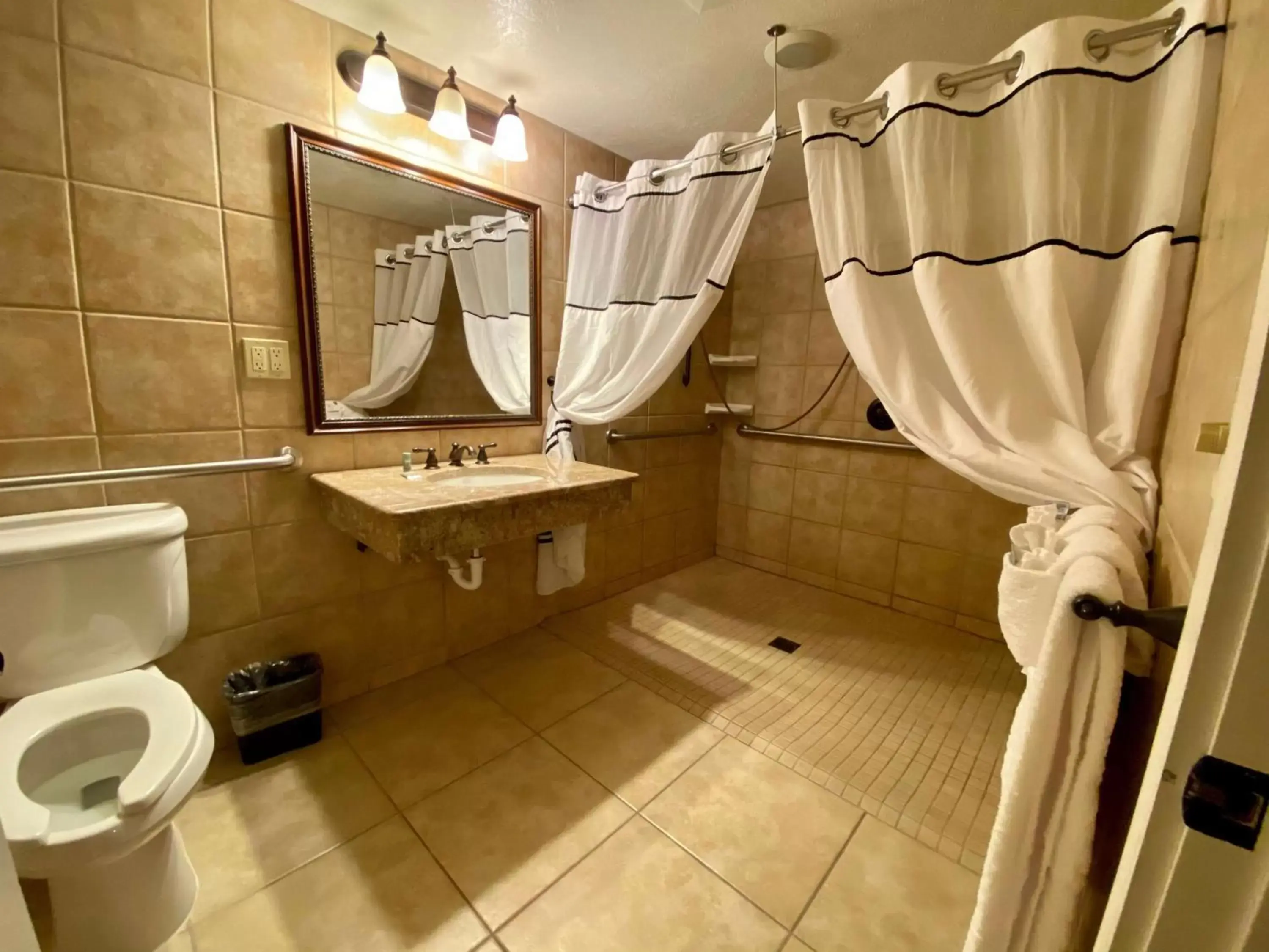 King Room with Roll-In Shower - Mobility Access in Best Western Sheridan Center King Room with Roll-In Shower - Mobility Access in Best Western Sheridan Center