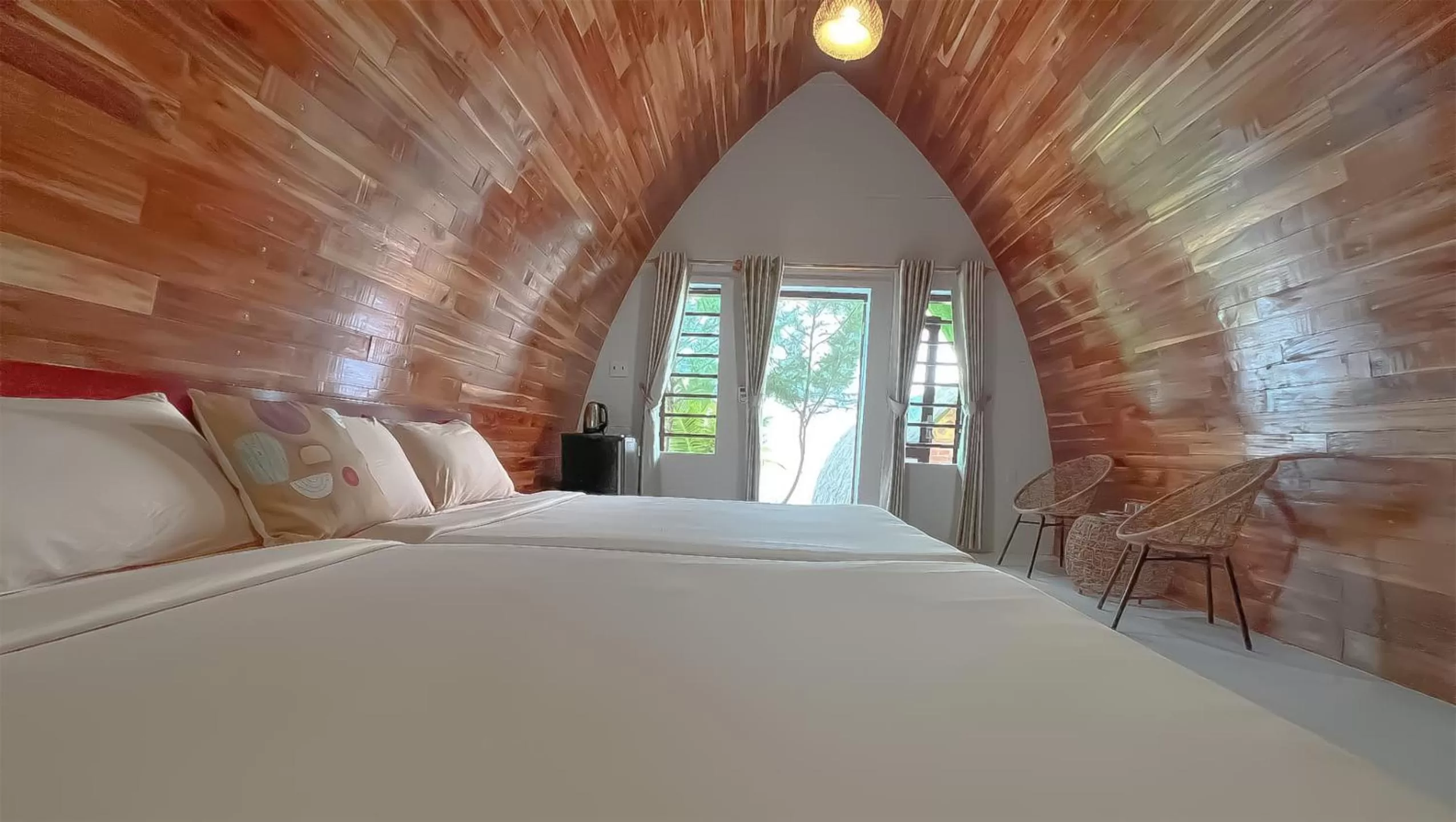 Bed in Hoa Loi resort, Song Cau-Phu Yen