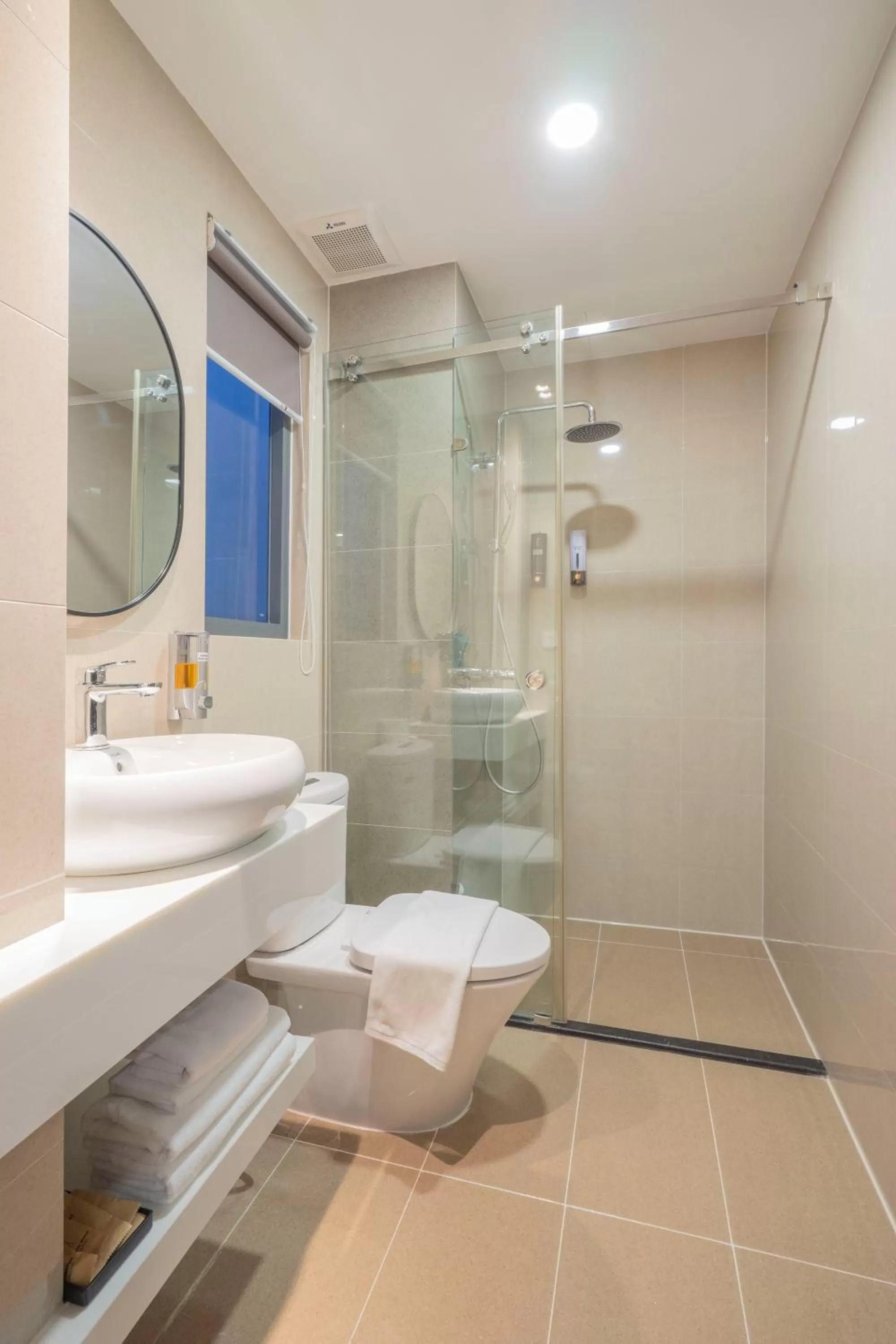 Toilet, Bathroom in SAZI HOTEL - BÙI THỊ XUÂN