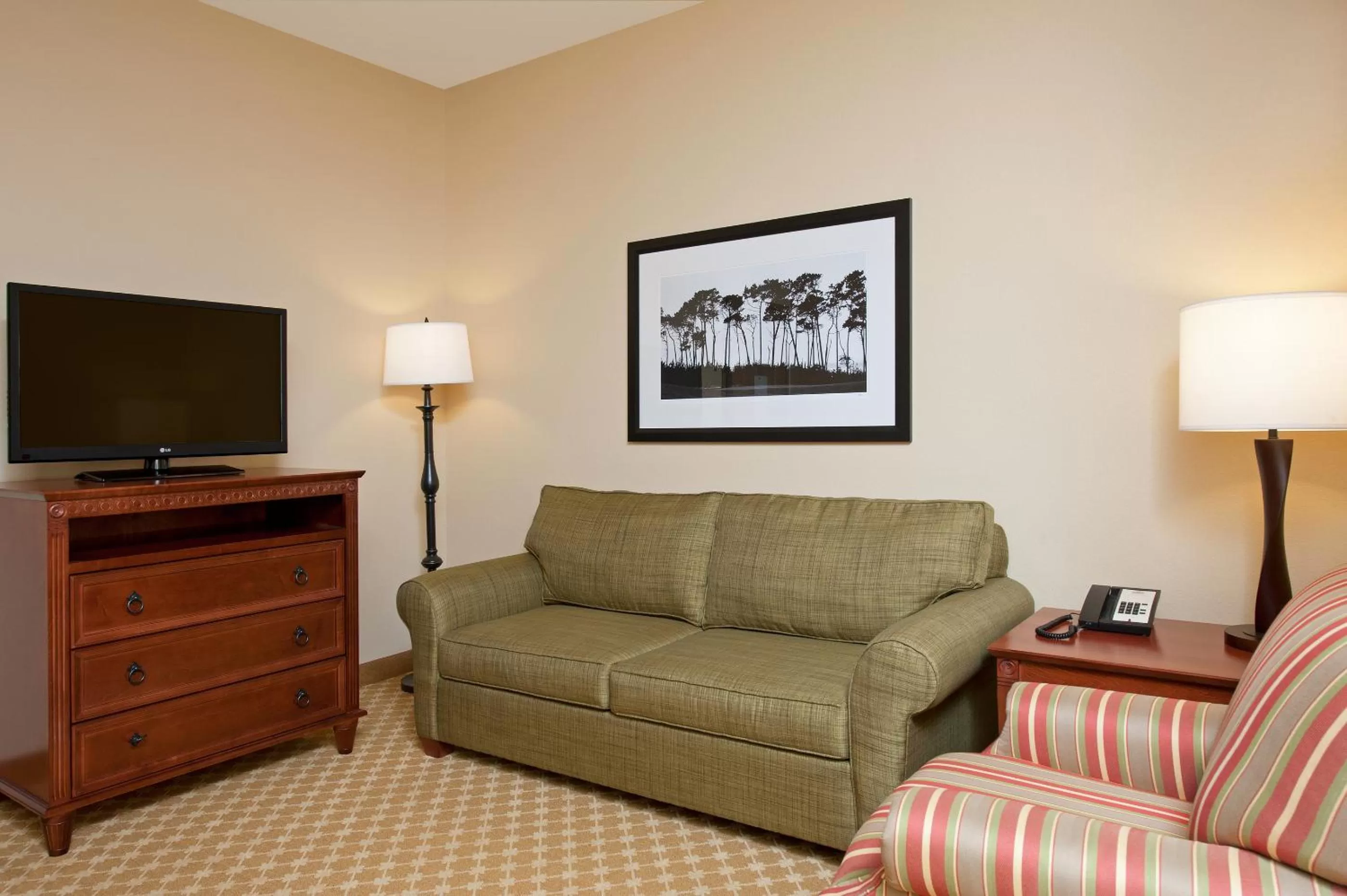 King Suite in Country Inn & Suites by Radisson, Champaign North, IL